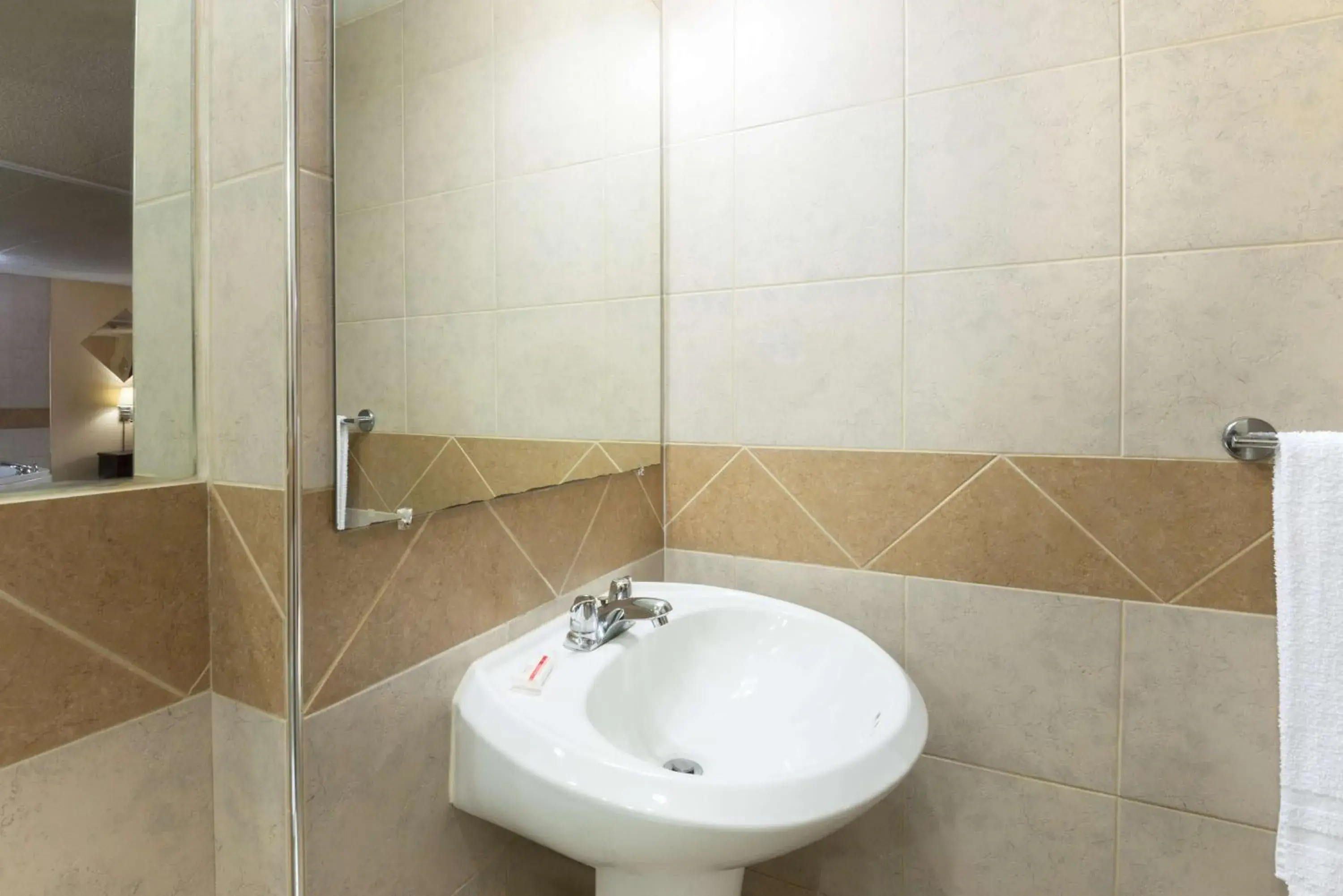 Photo of the whole room, Bathroom in Rodeway Inn