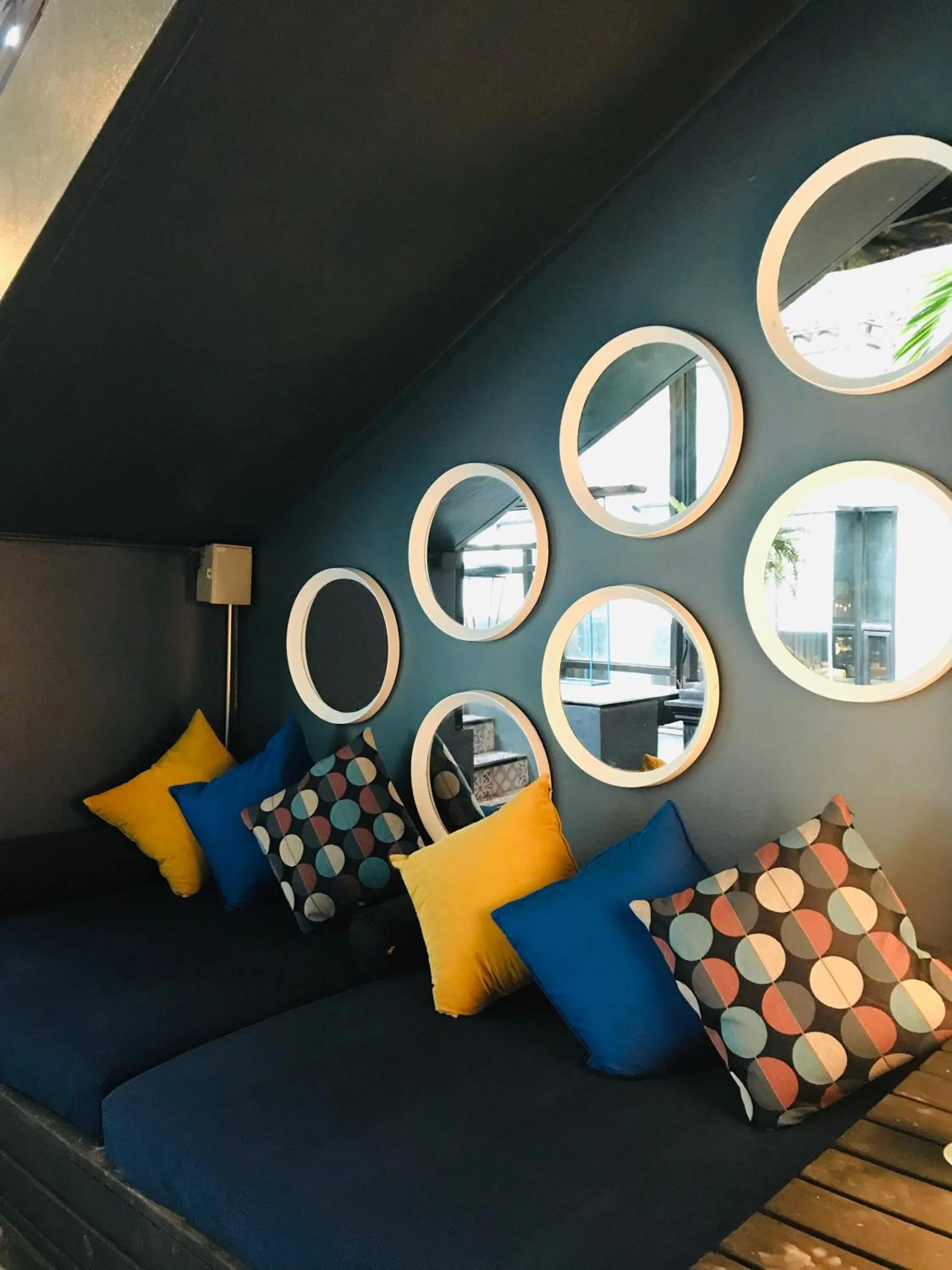 Seating area in Blu Cabin Ari Stylish Gay Poshtel