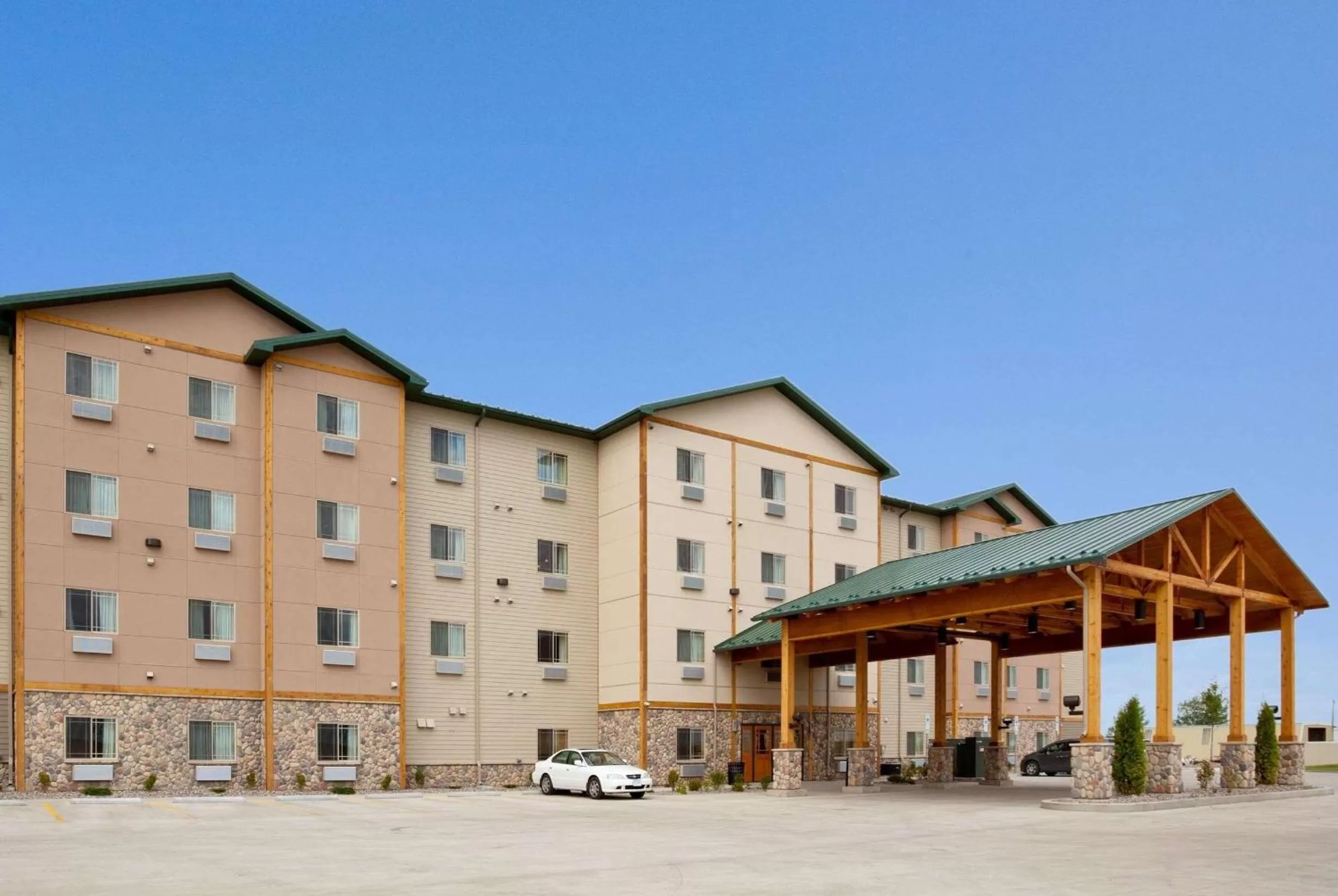 Property building in Hawthorn Extended Stay by Wyndham Minot