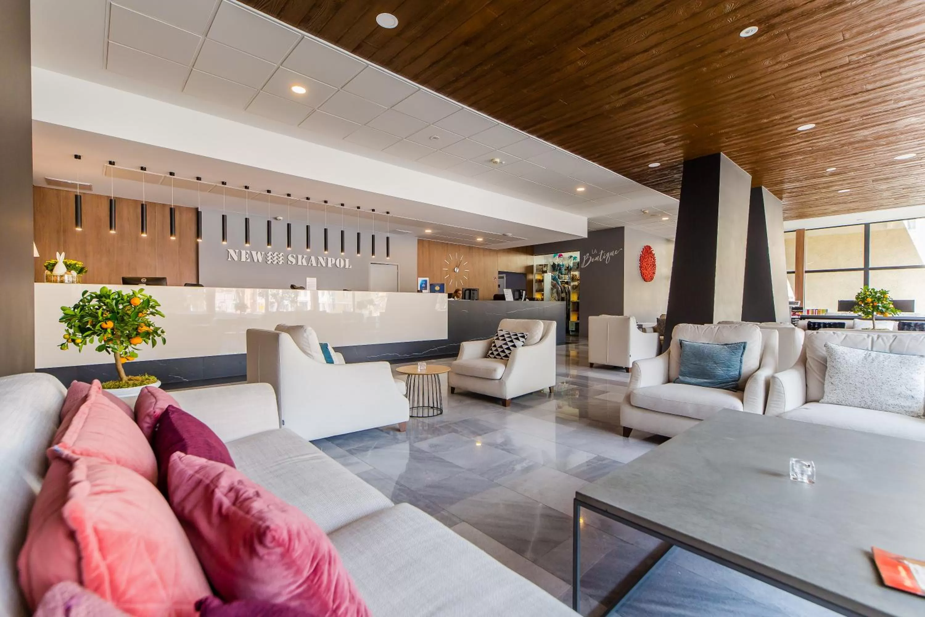Lobby or reception in Hotel New Skanpol