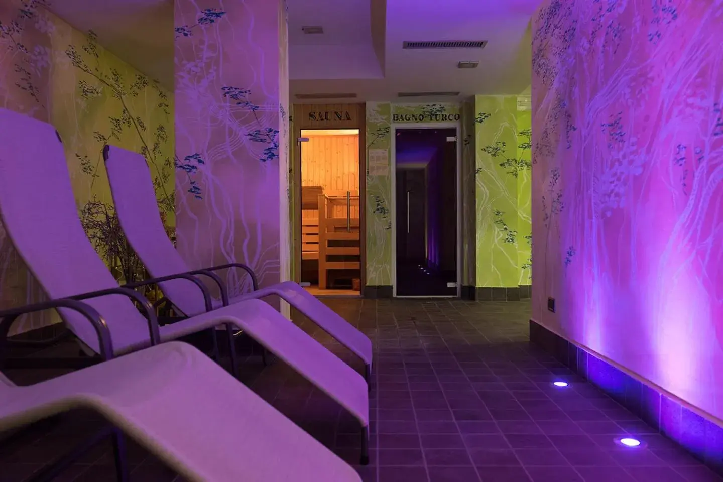 Spa and wellness centre/facilities in T'ami Hotel Resort Spa