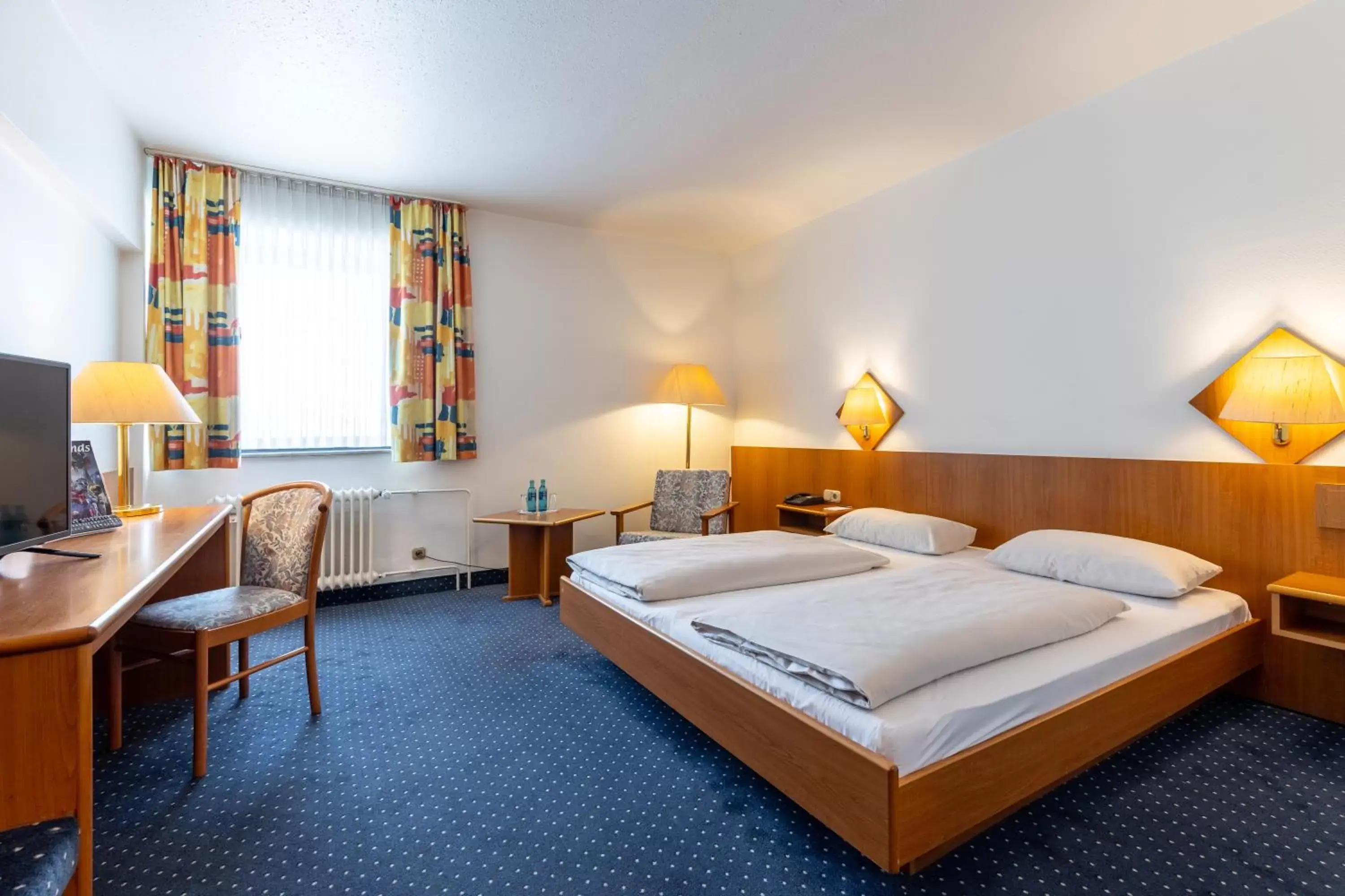 Photo of the whole room, Bed in Trip Inn Hotel Frankfurt Airport Rüsselsheim