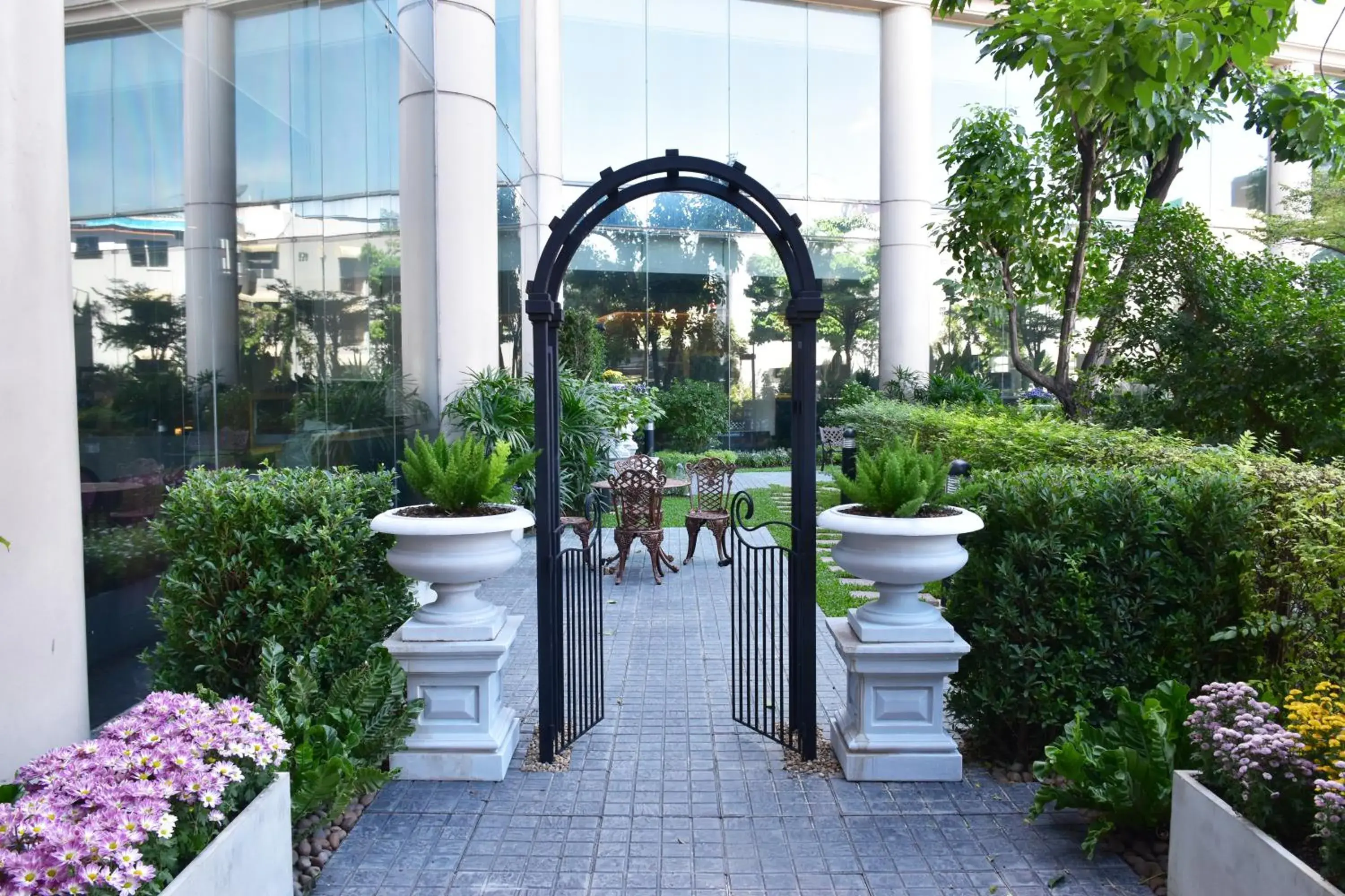 Garden in Century Park Hotel - SHA Extra Plus