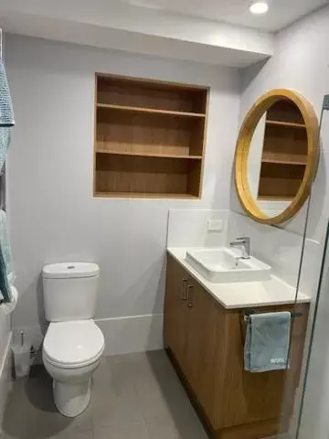 Bathroom in Merimbula Lake Apartments