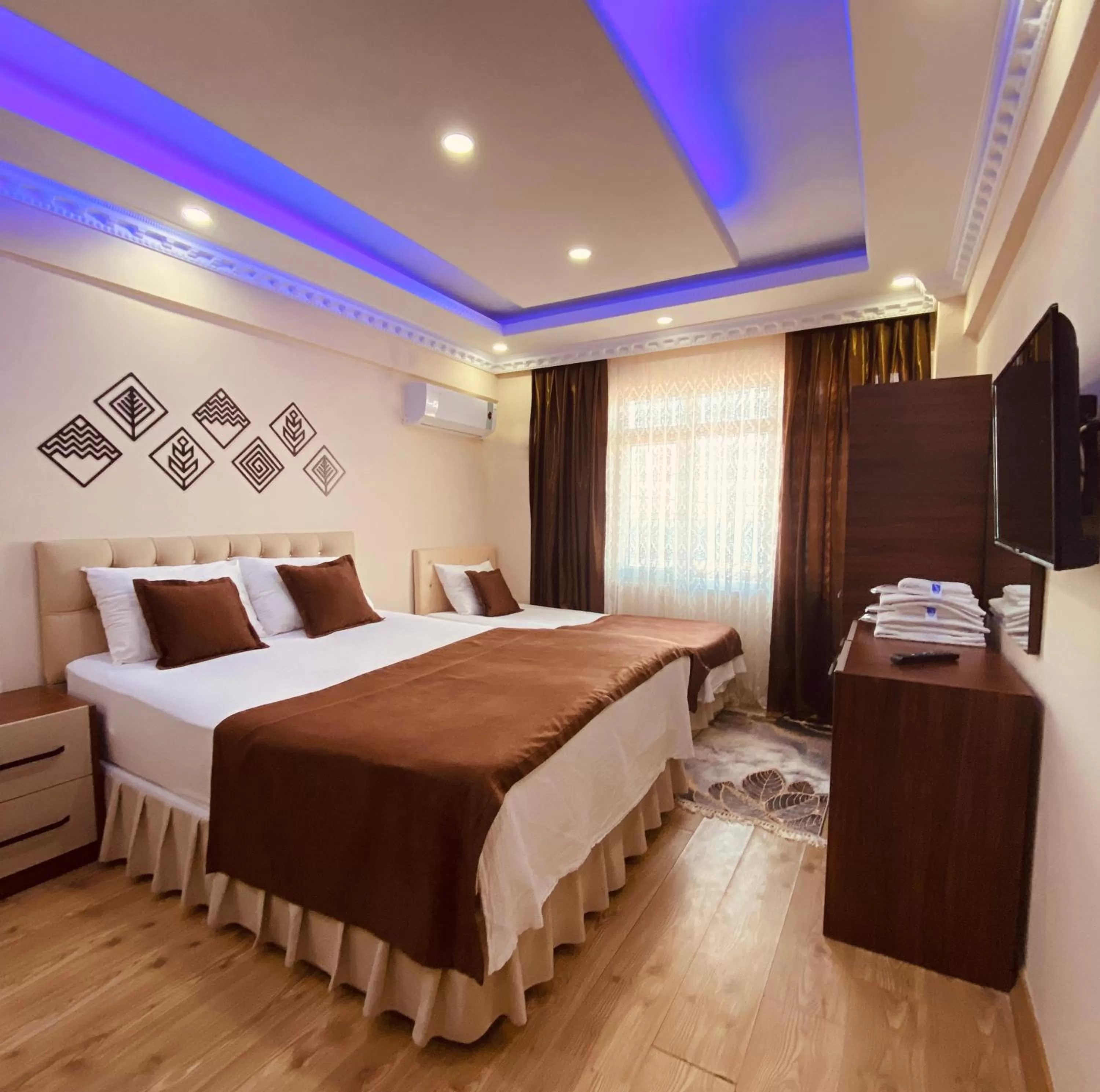 Communal lounge/ TV room in istanbul Airport Kumsal Otel