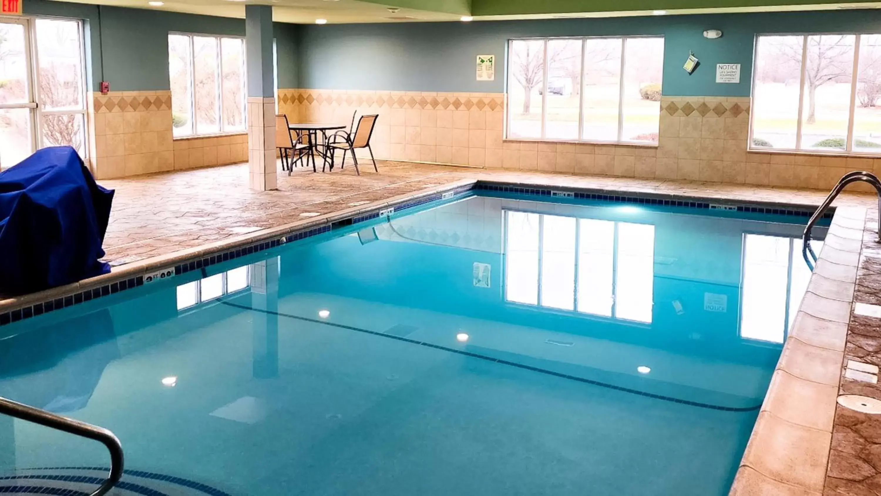 Swimming Pool in Holiday Inn Express Hotel & Suites Chicago South Lansing, an IHG Hotel