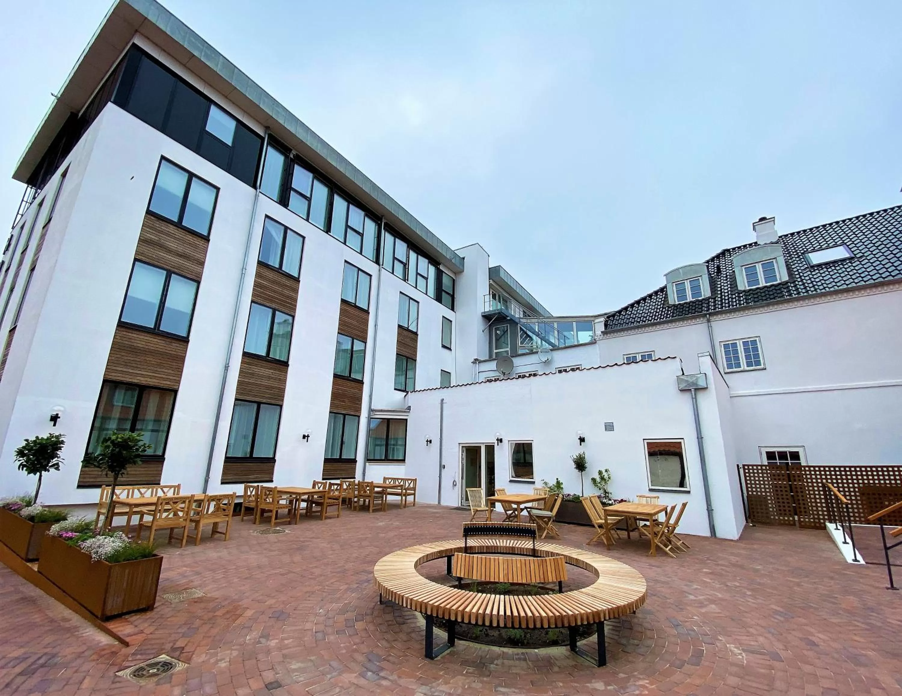 Property building in Hotel Skivehus