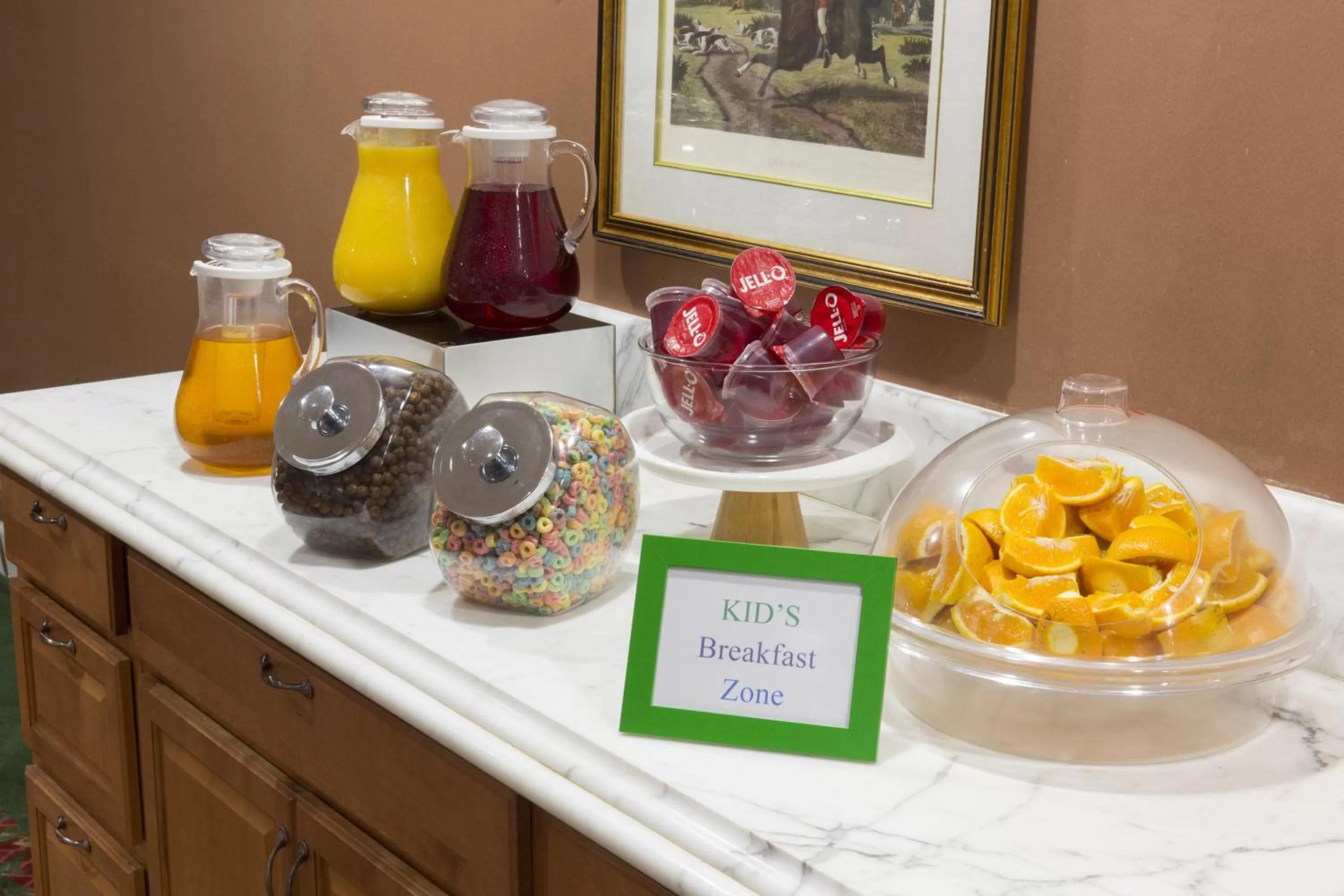 Continental breakfast in Campbell Inn Hotel