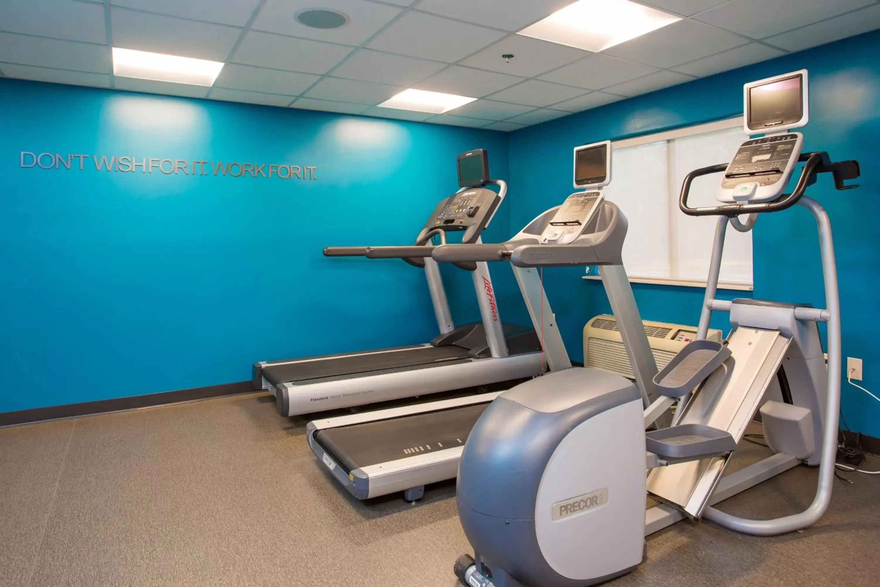 Fitness centre/facilities, Fitness Center/Facilities in Fairfield by Marriott Inn & Suites Raynham Middleborough/Plymouth