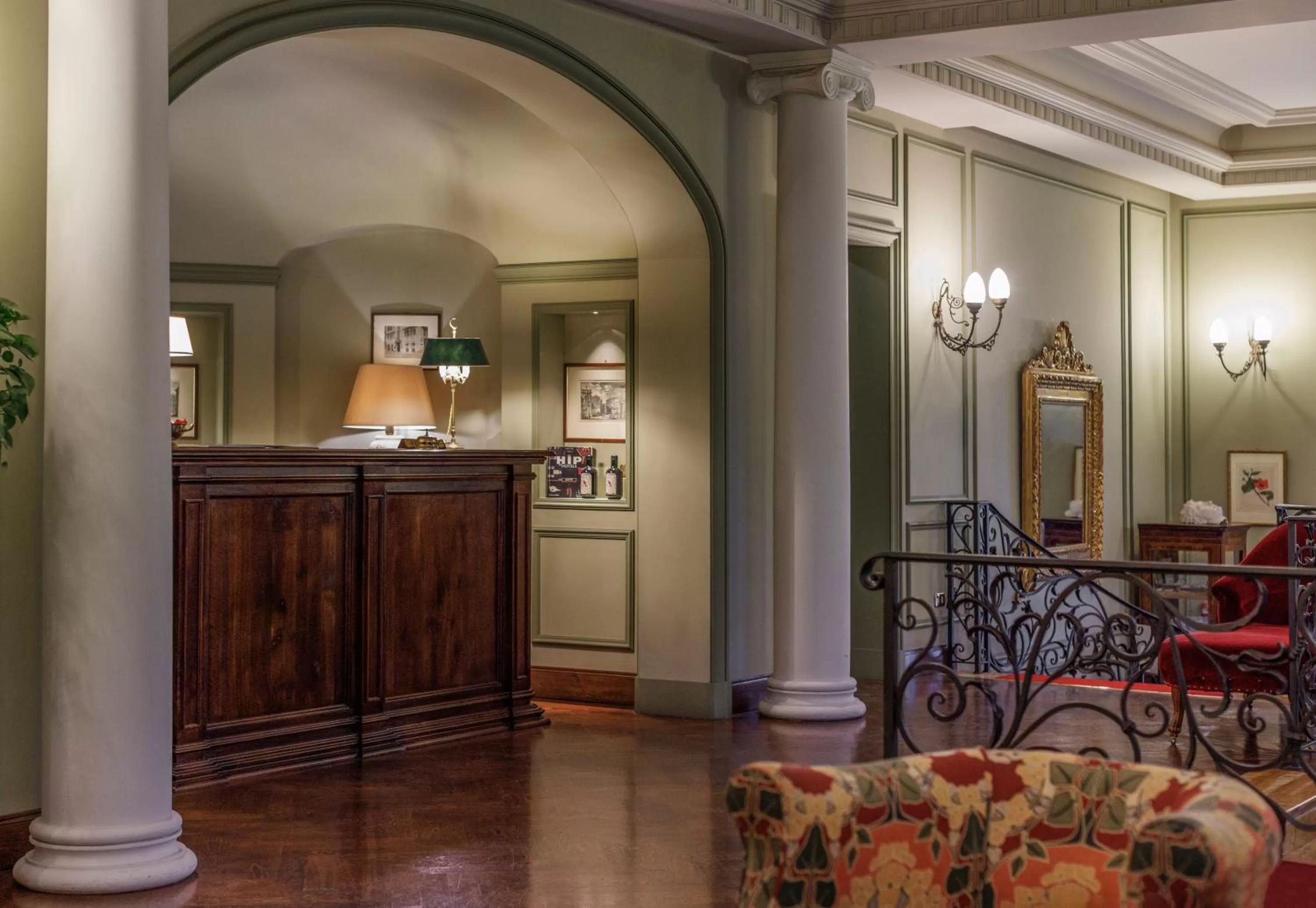 Lobby or reception in Hotel Locarno