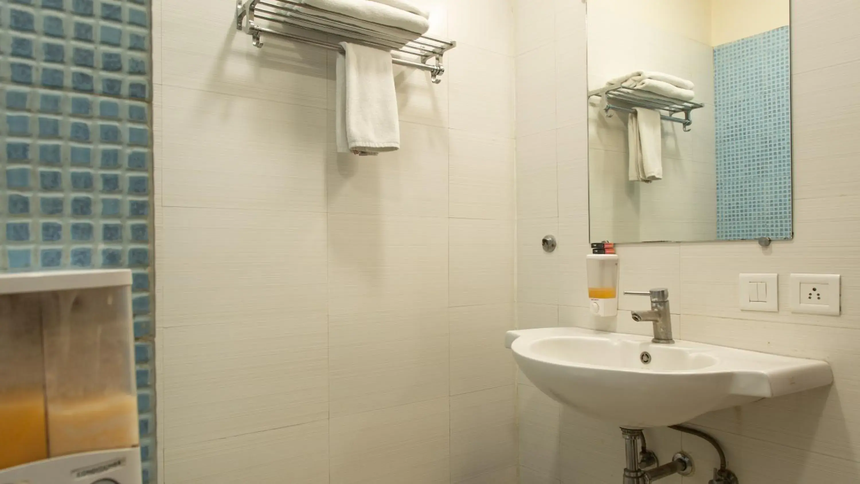 Bathroom in Ginger Hotel Nashik