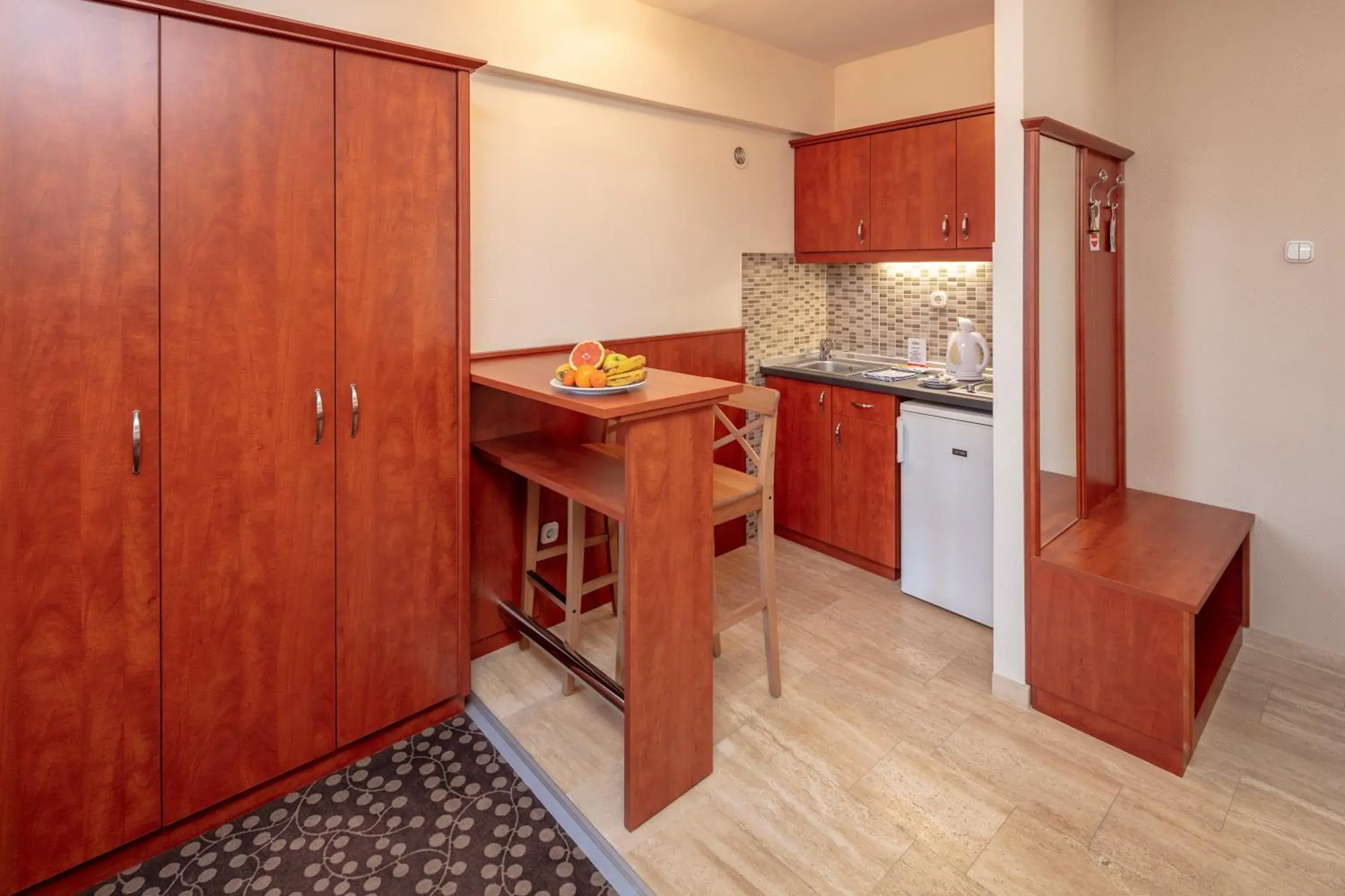 Kitchen or kitchenette, Kitchen/Kitchenette in Hotel Charles