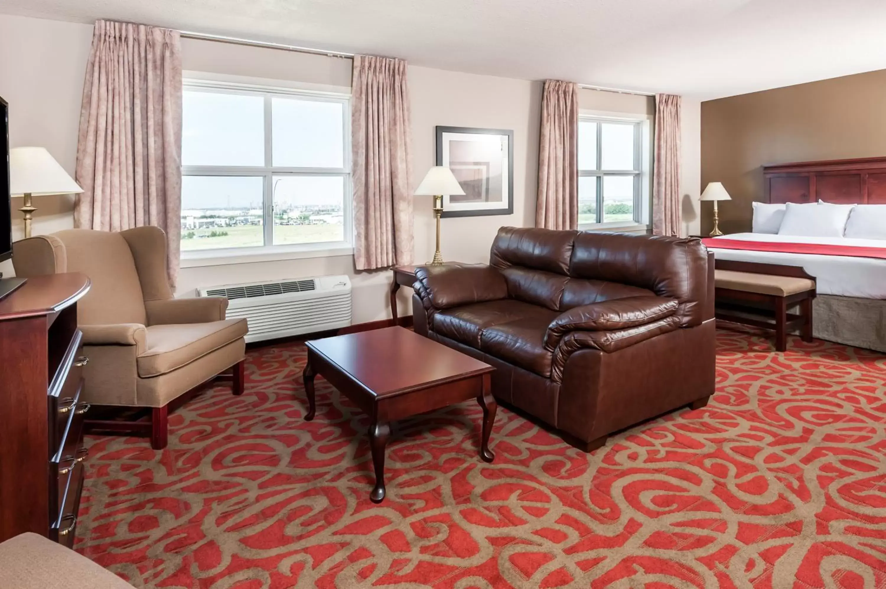 Business Suite with King Bed - Non-Smoking in Ramada by Wyndham Sherwood Park