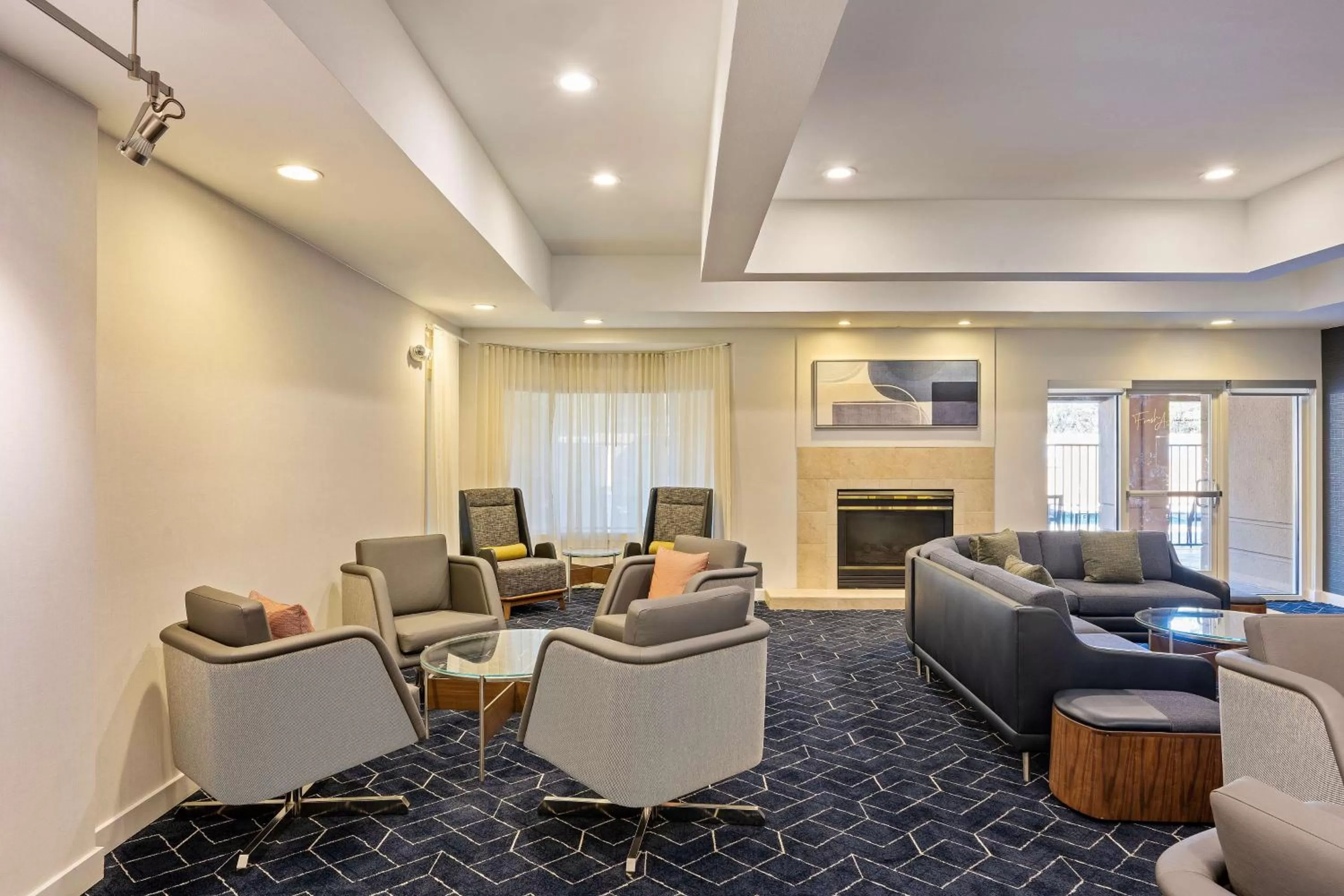 Lobby or reception in Sonesta Select San Ramon