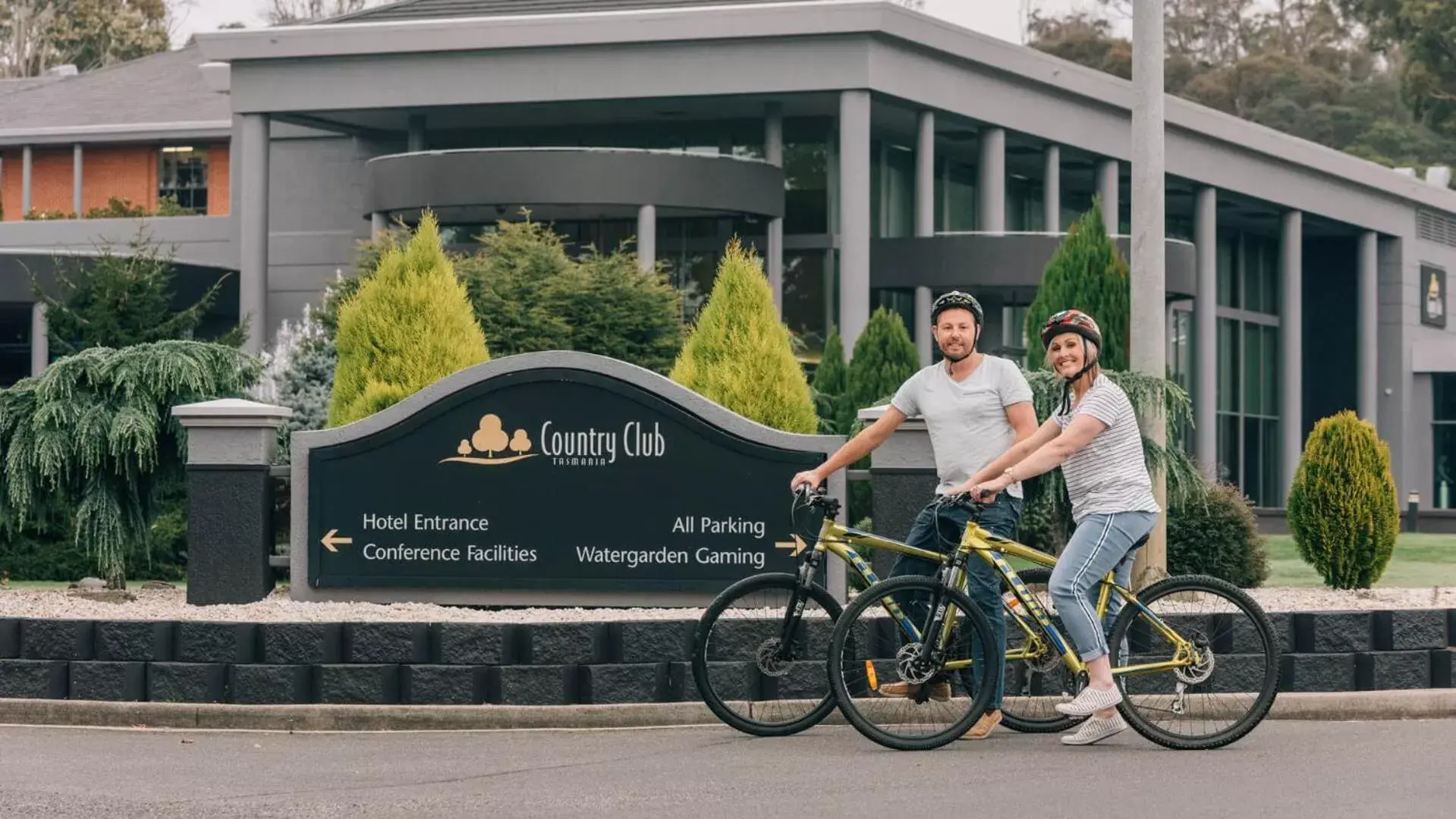 Cycling in Country Club Tasmania