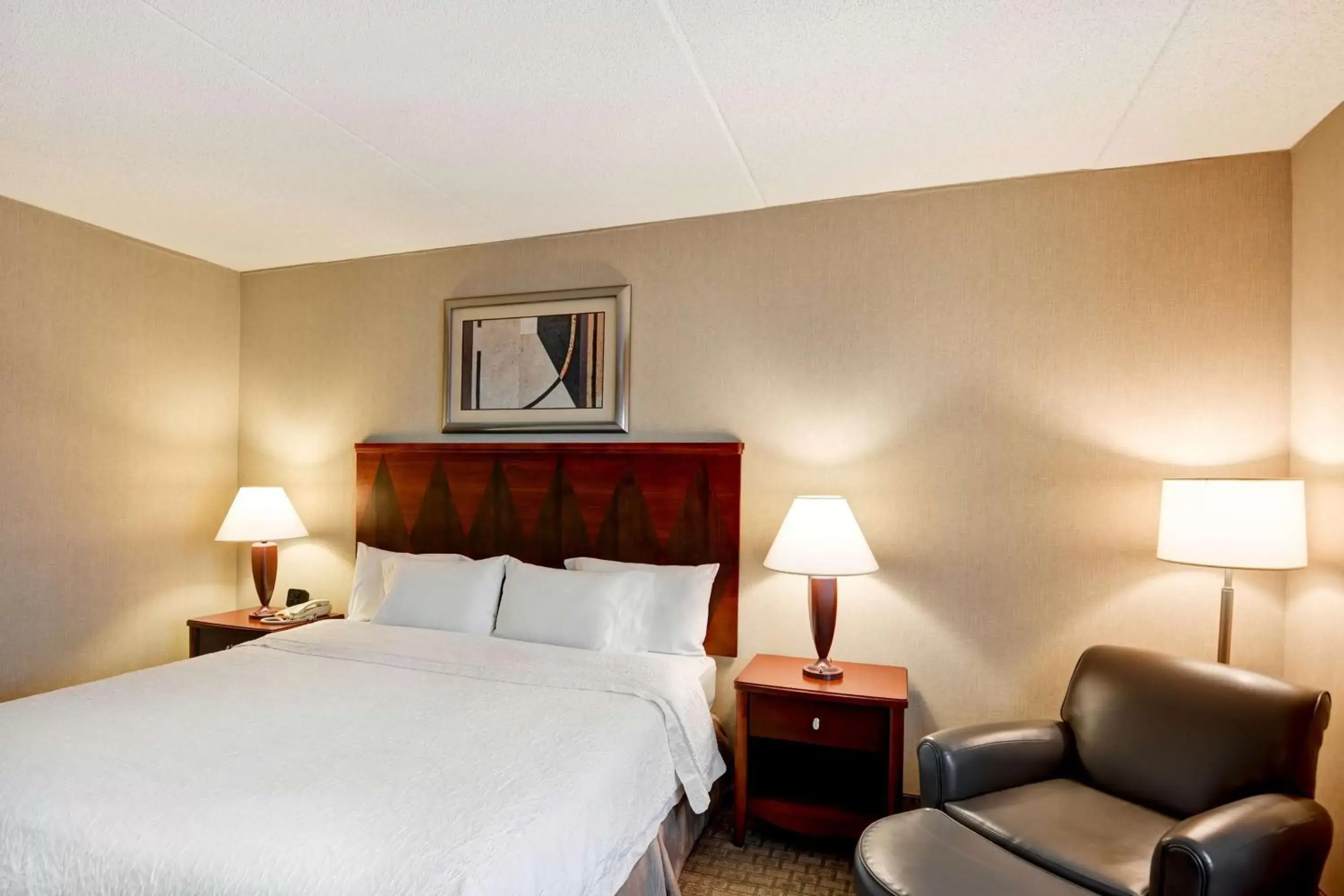 Bed in Hampton Inn Lewisburg Bed in Hampton Inn Lewisburg