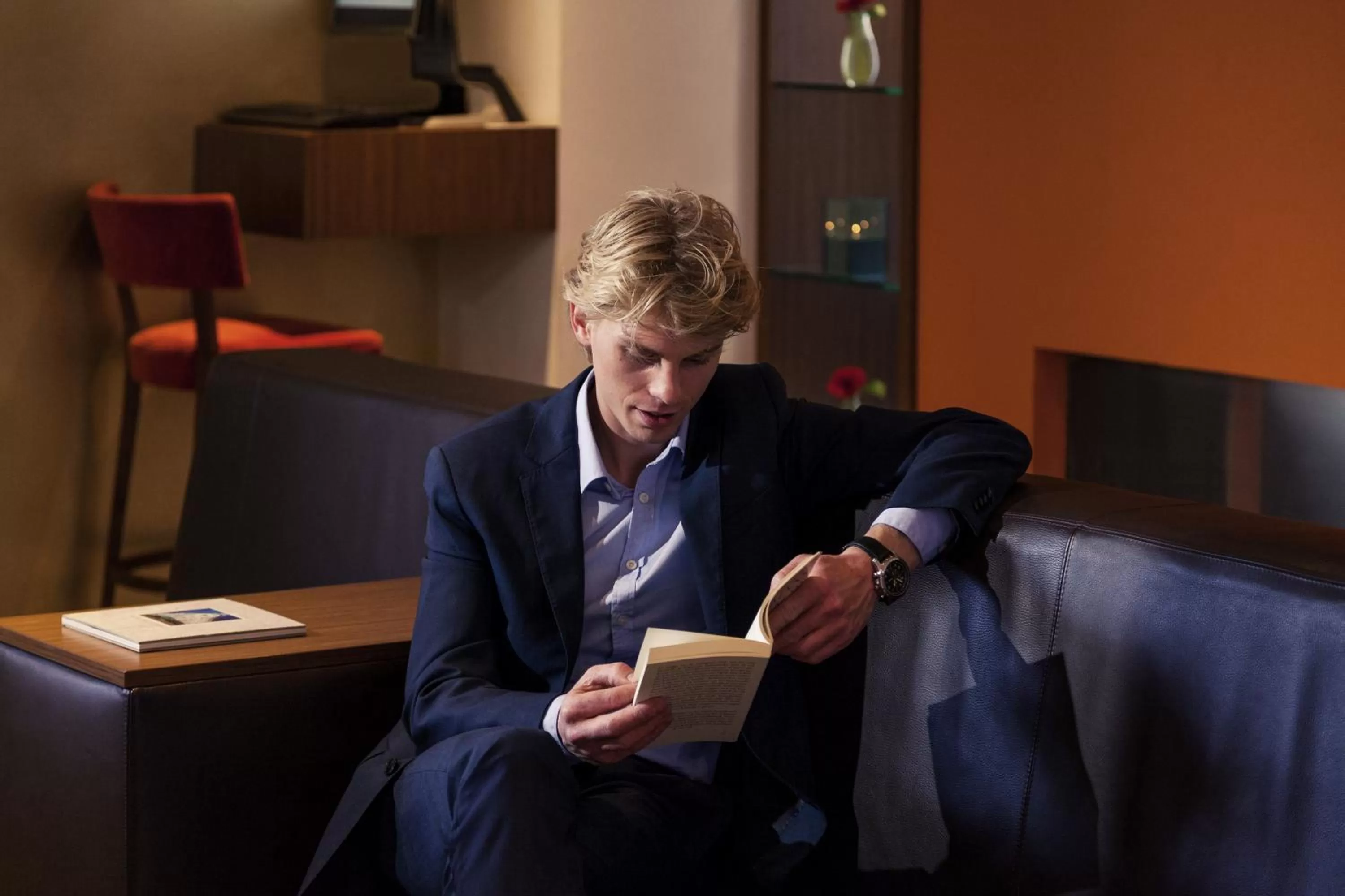 Lobby or reception in Mercure Hotel Groningen Martiniplaza