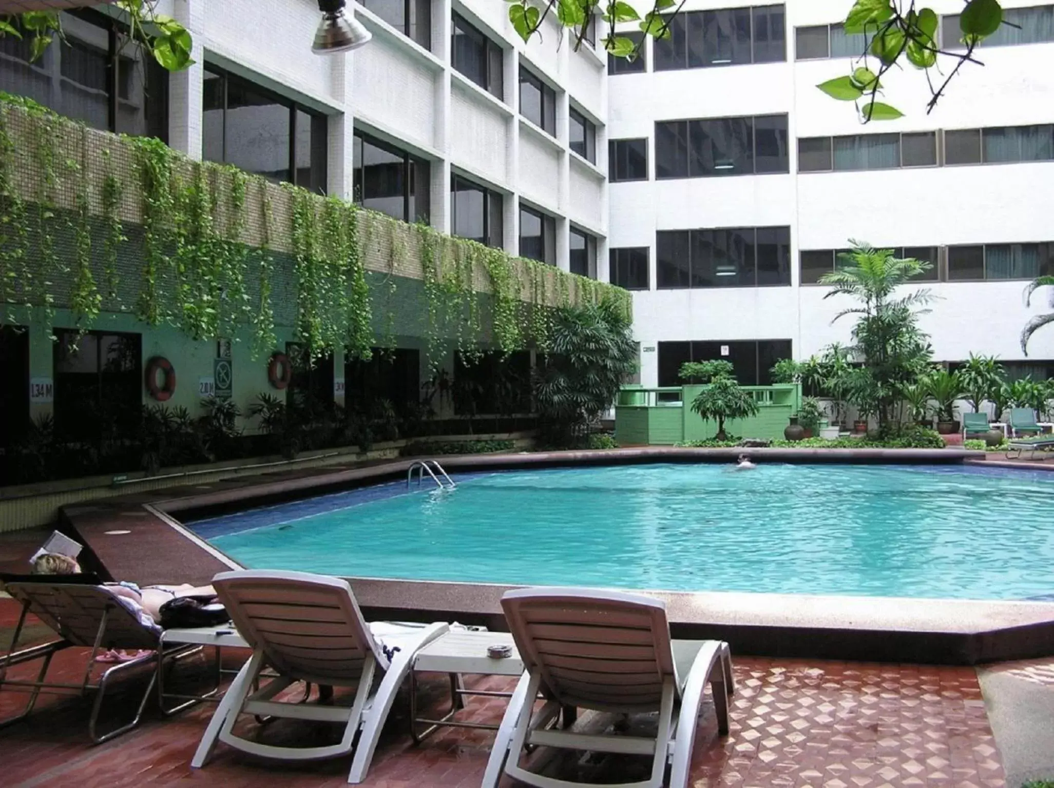 Facade/entrance, Swimming Pool in Asia Hotel Bangkok