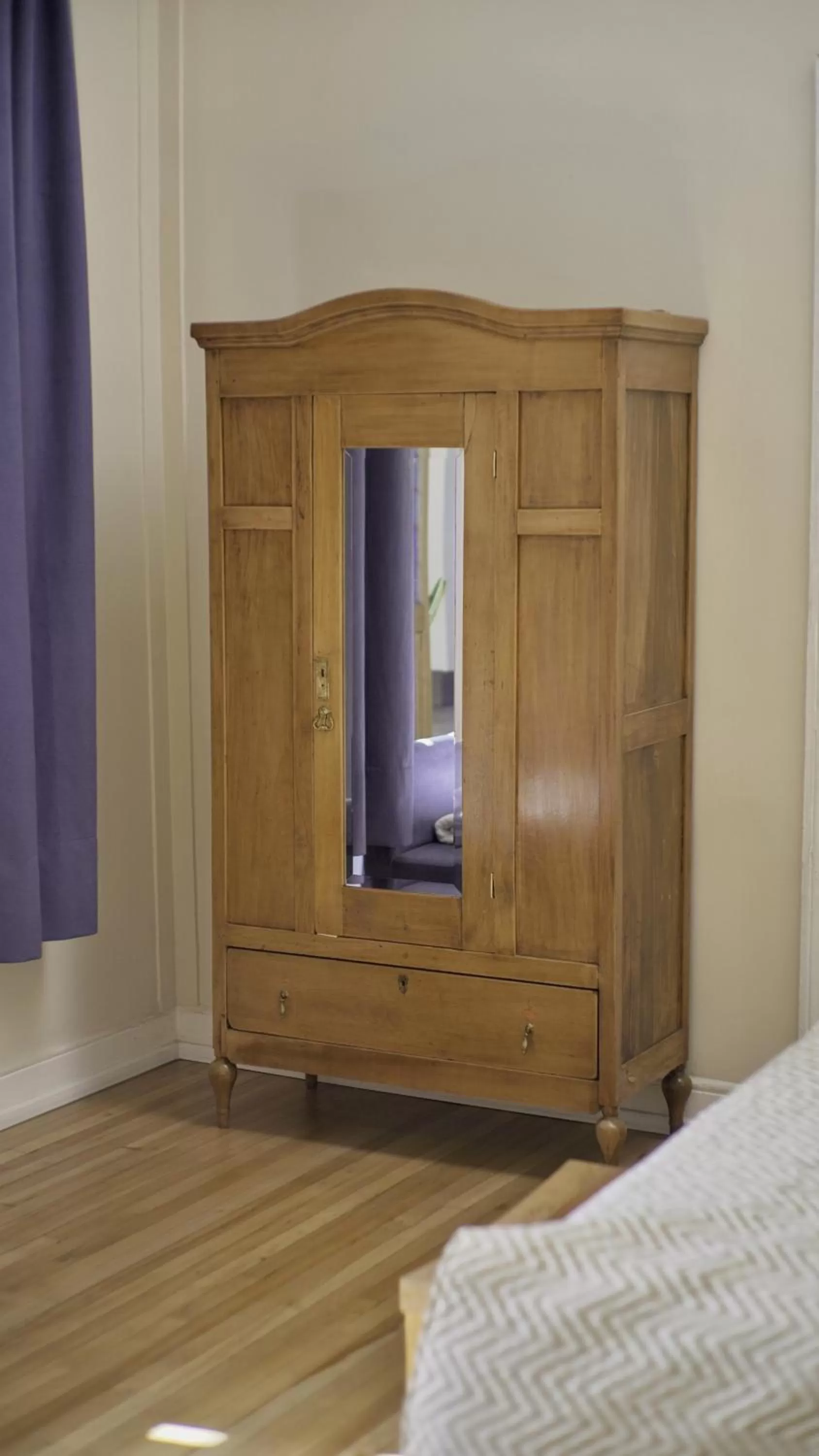 wardrobe, Bed in Hotel Boutique Casa Conde