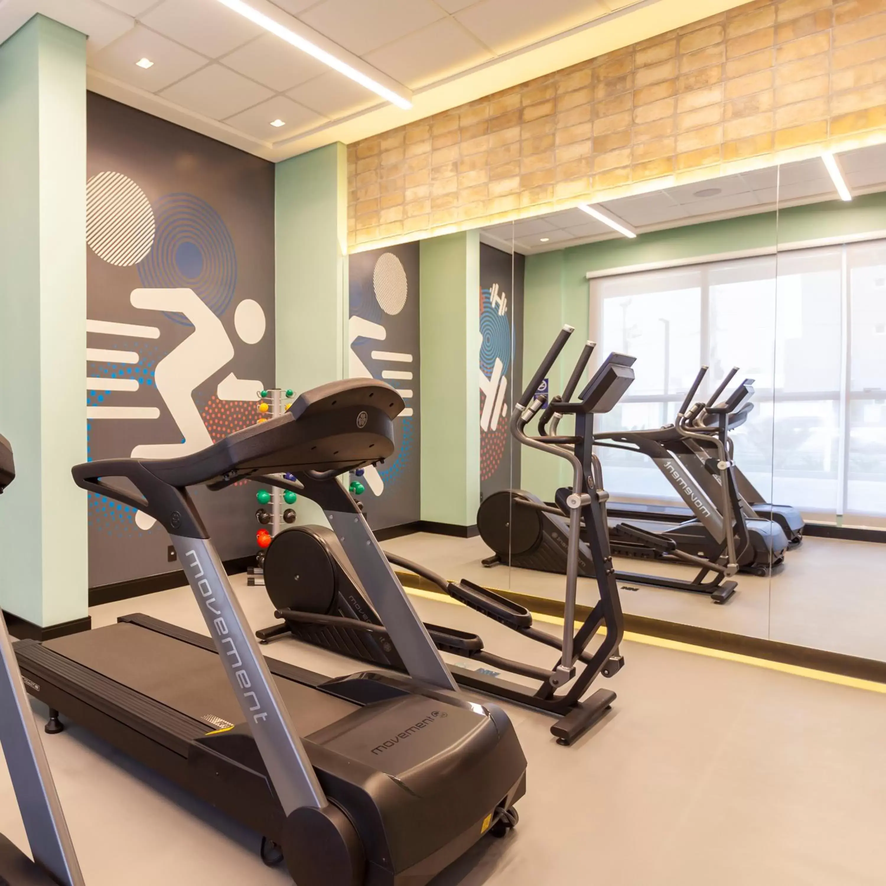 Fitness centre/facilities, Fitness Center/Facilities in Tru By Hilton Criciúma