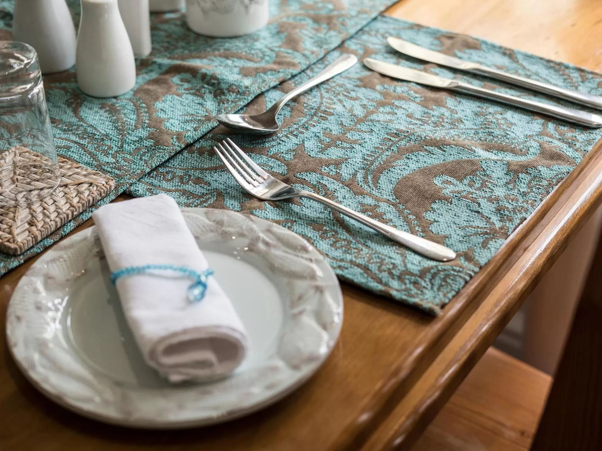 Decorative detail in On the Bay