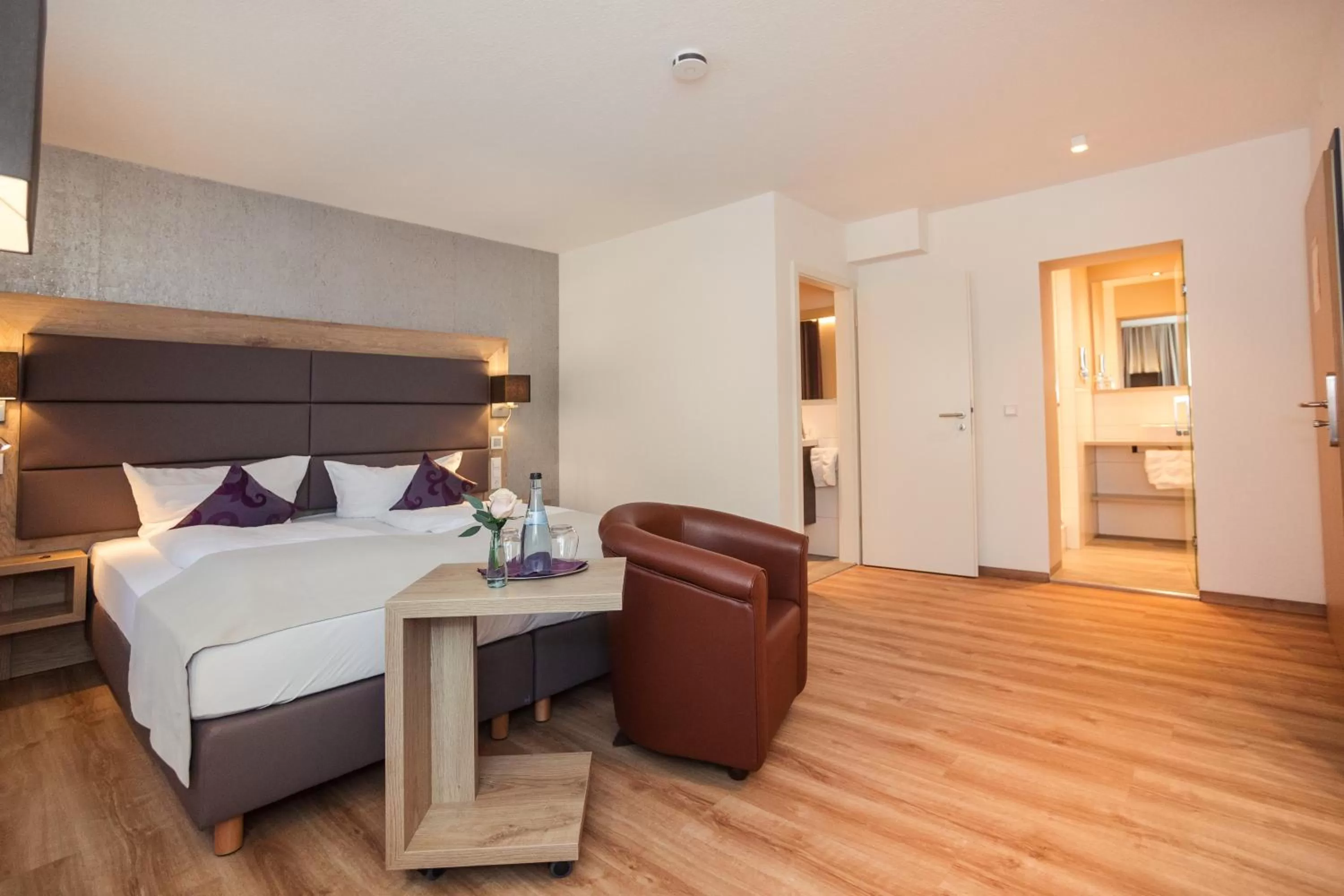 Photo of the whole room, Bed in DasSchaffers - MeinWohlfühlhotel