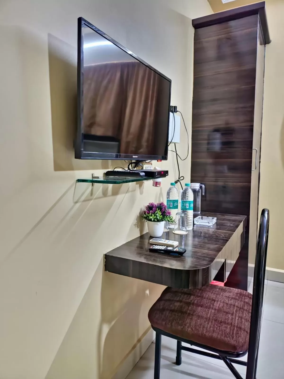 TV and multimedia in BHIMAS INN -Puratchi Thalaivar Dr M G Ramachandran Central Railway Station Chennai