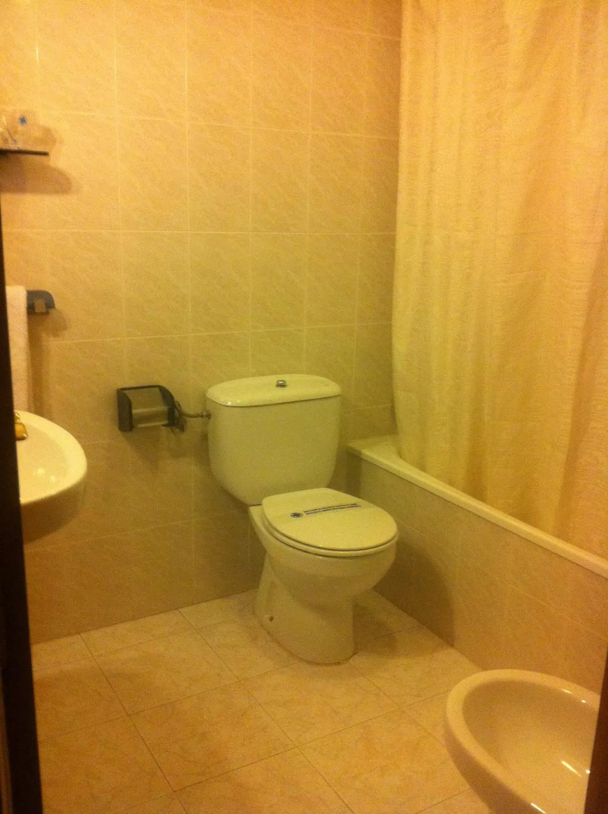 Bathroom in Hotel Nobis Salamanca