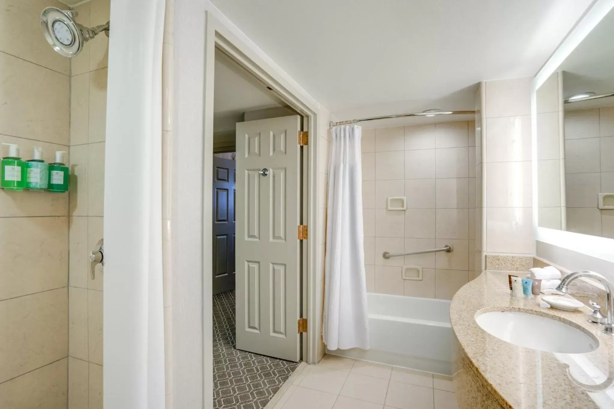 Bedroom, Bathroom in Astor Crowne Plaza New Orleans French Quarter, Corner of Bourbon and Canal