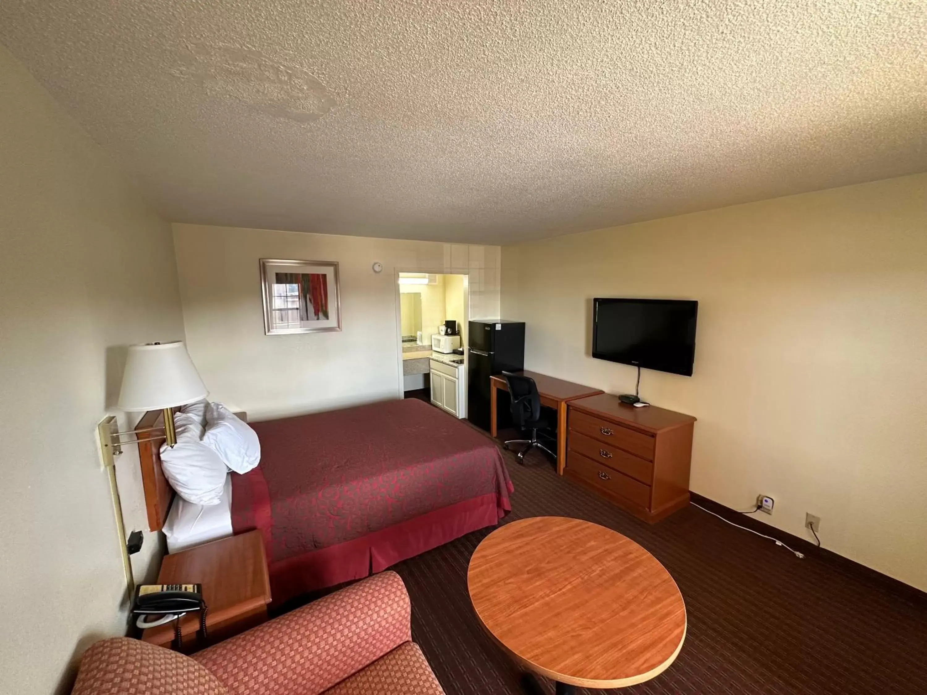 Bedroom in Sunrise Extended Stay Bedroom in Sunrise Extended Stay