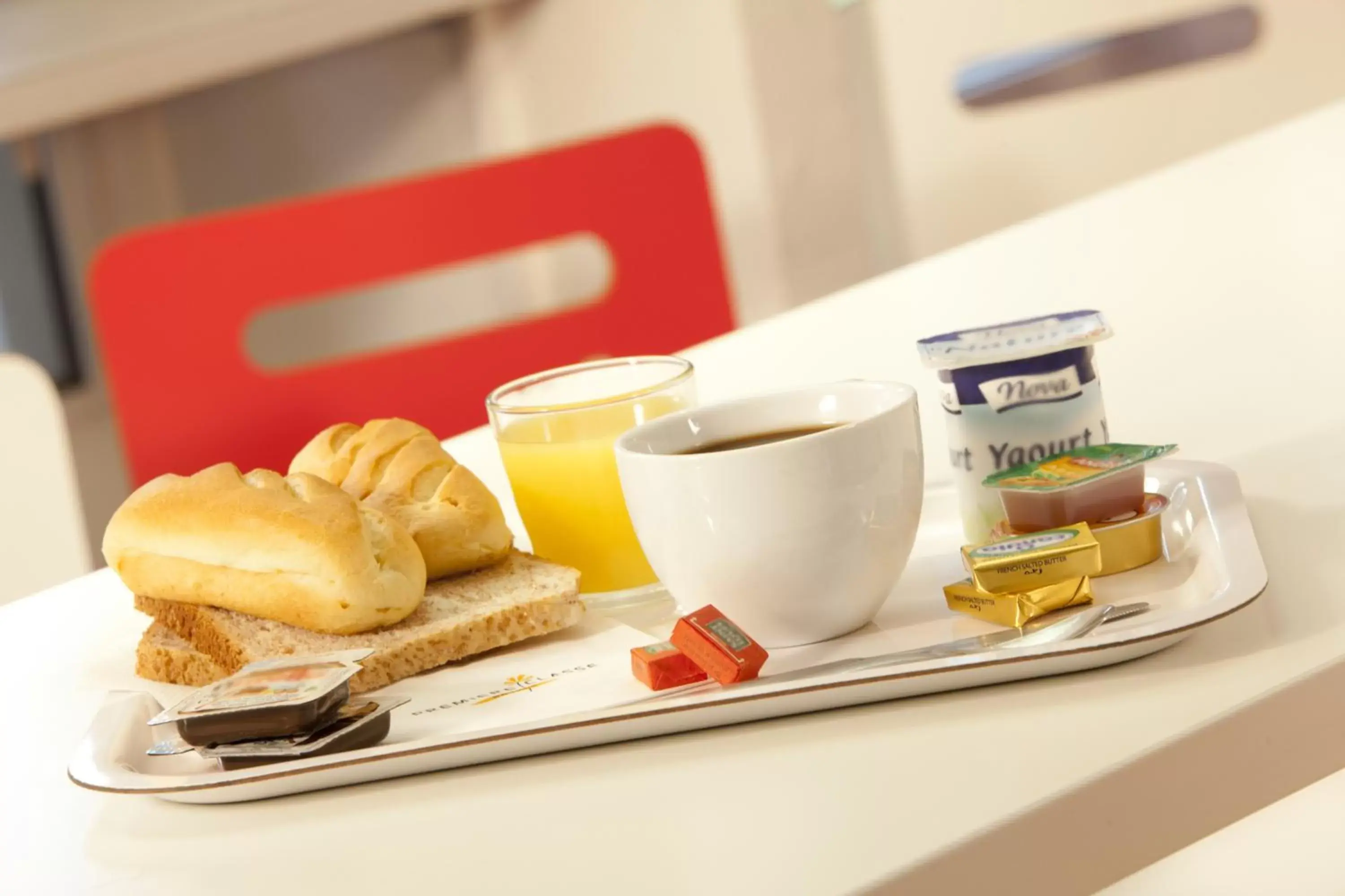 Buffet breakfast in Première Classe Clermont-Ferrand Aubière