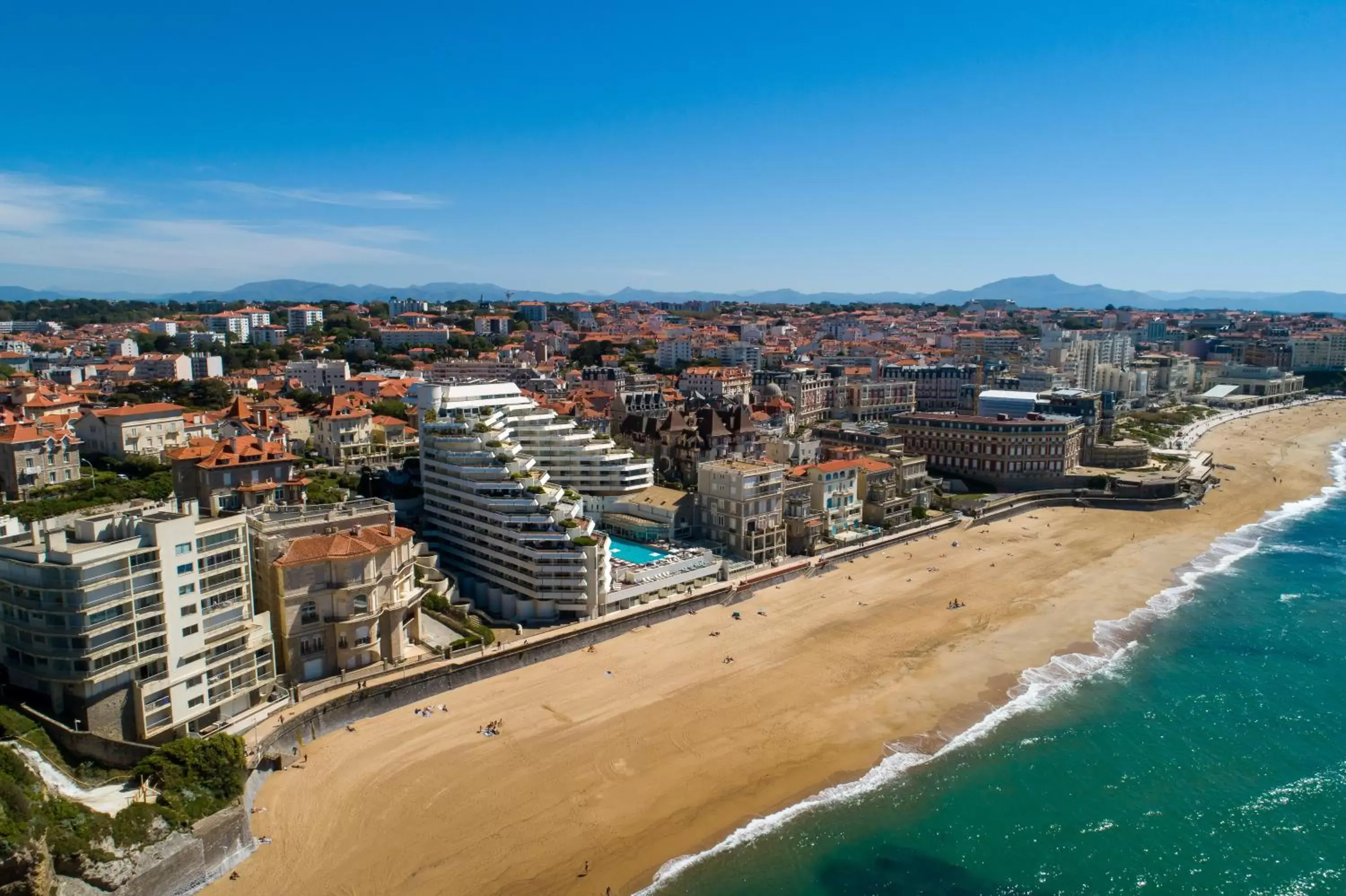 Property building in Sofitel Biarritz Le Miramar Thalassa Property building in Sofitel Biarritz Le Miramar Thalassa