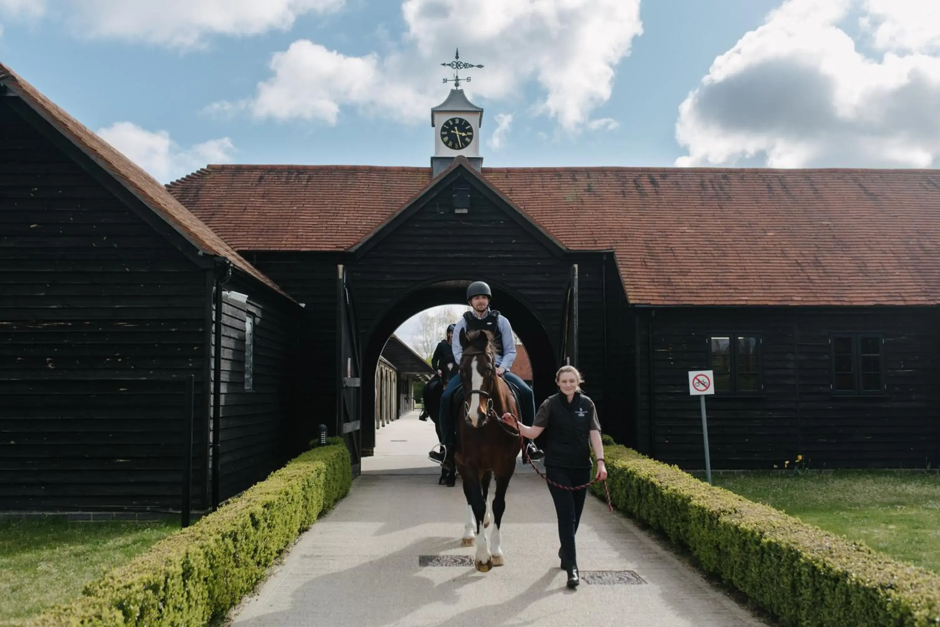Horse-riding in Four Seasons Hotel Hampshire