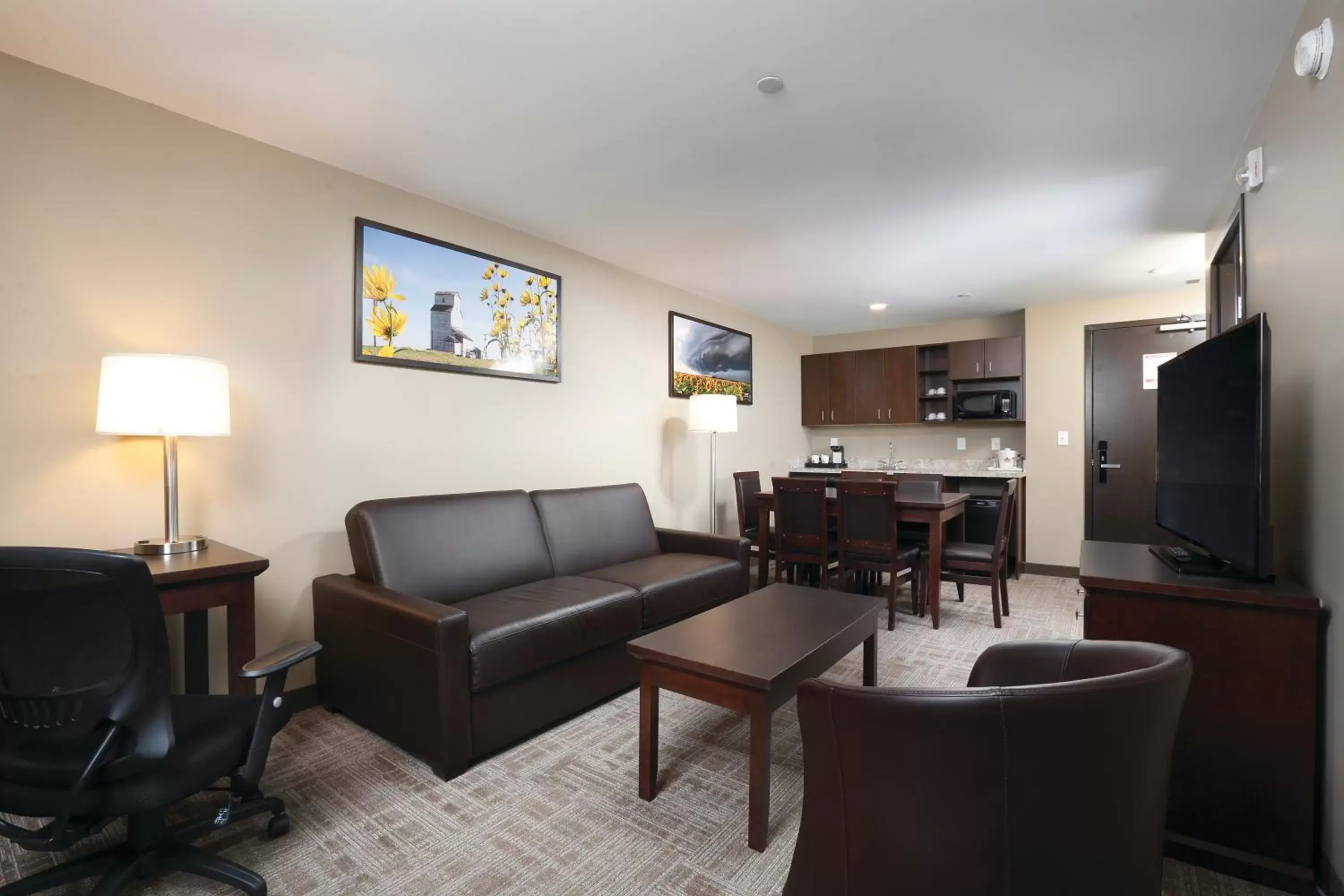 Living room, Seating Area in Canad Inns Destination Centre Transcona