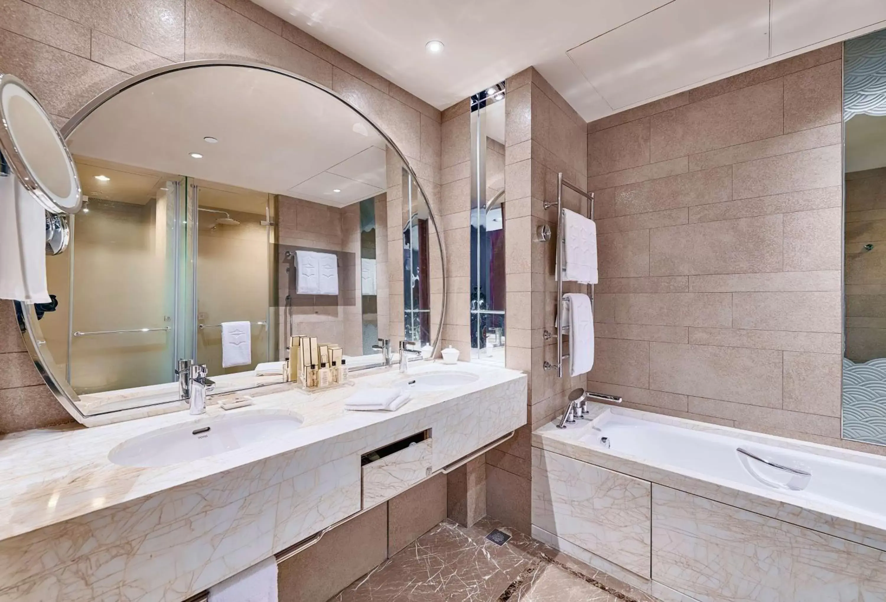 Bathroom in Shangri-La Tianjin