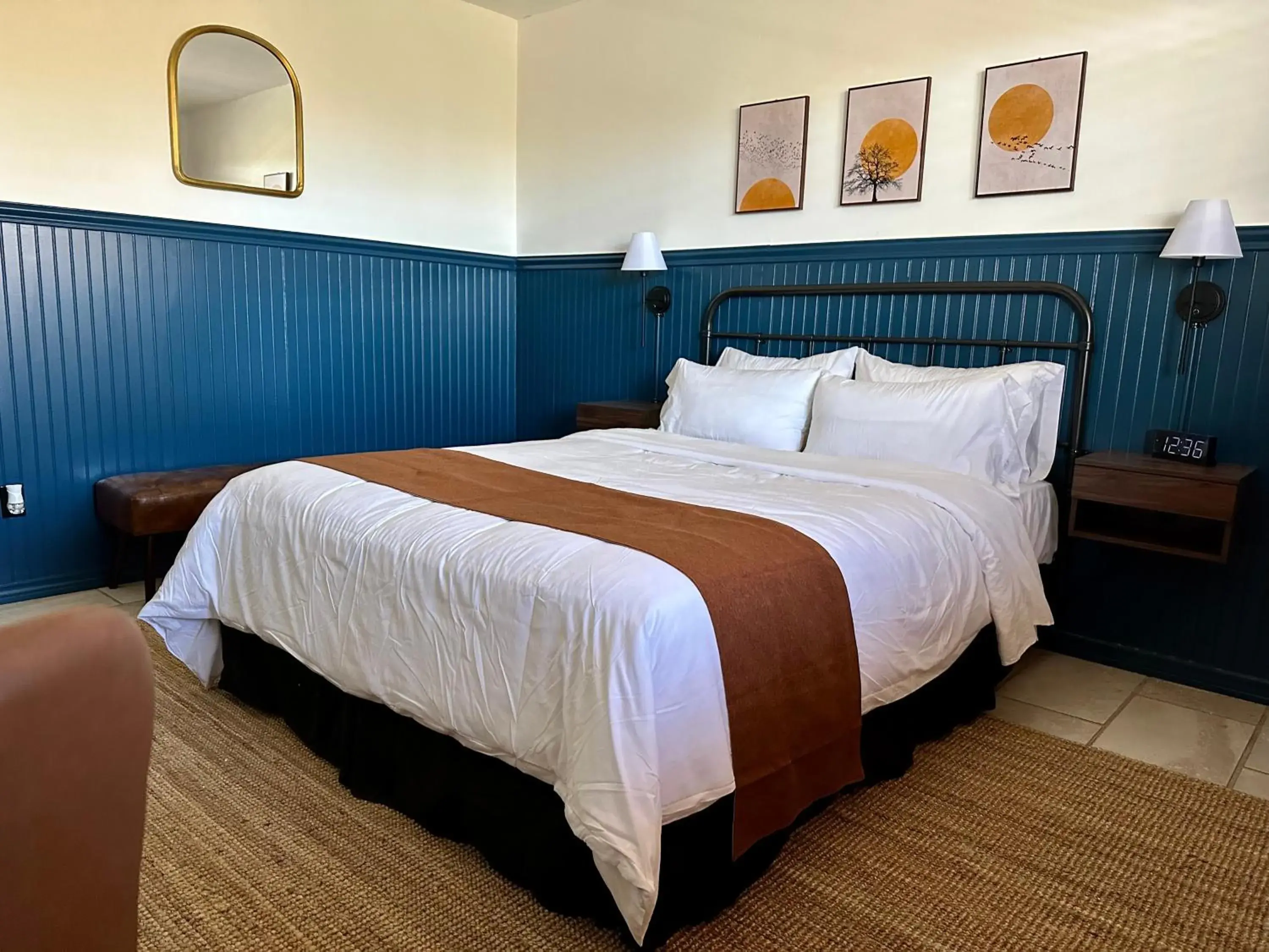 Bed in Budget Host East End Hotel in Riverhead Bed in Budget Host East End Hotel in Riverhead
