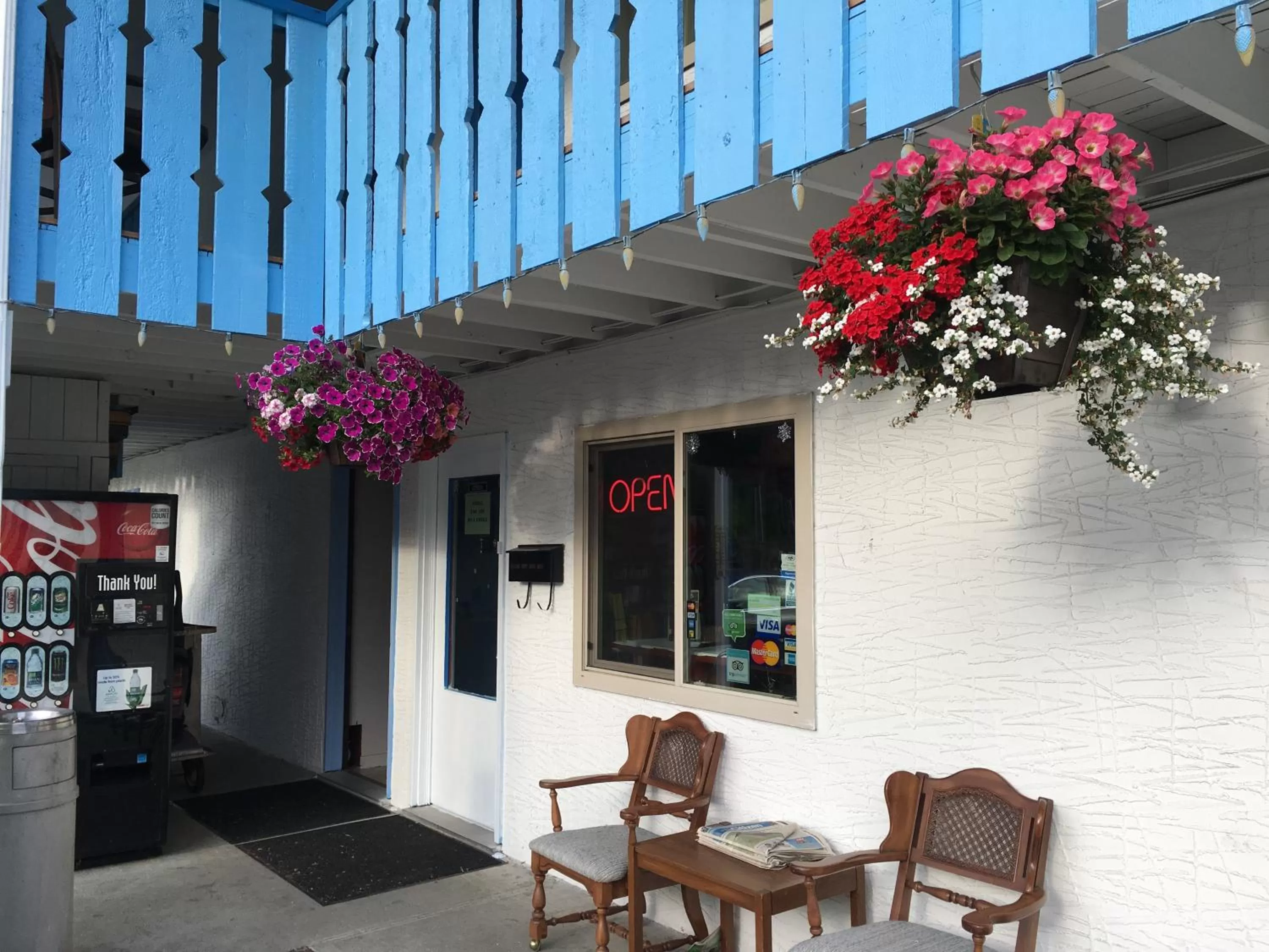 Lobby or reception in Fuller Lake Chemainus Motel