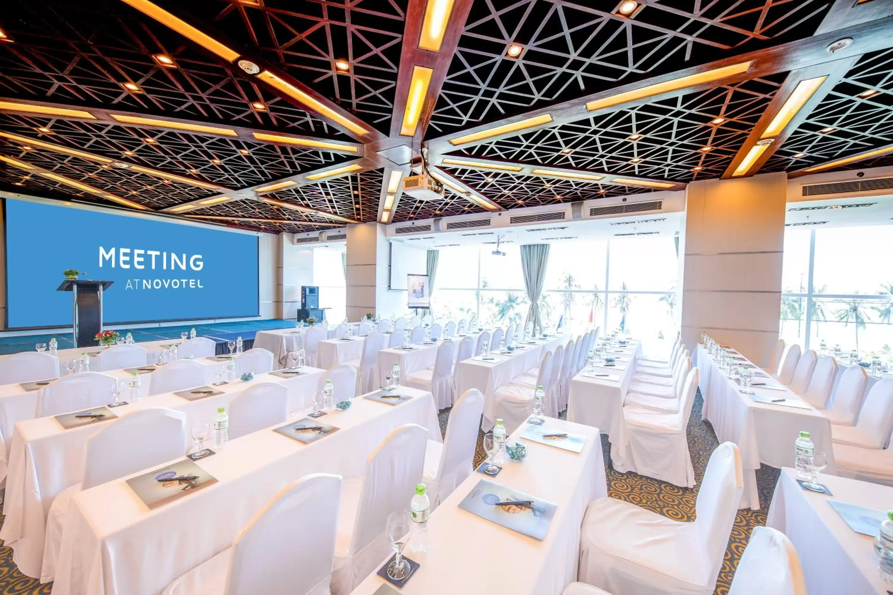 Banquet/Function facilities in Hotel Novotel Nha Trang