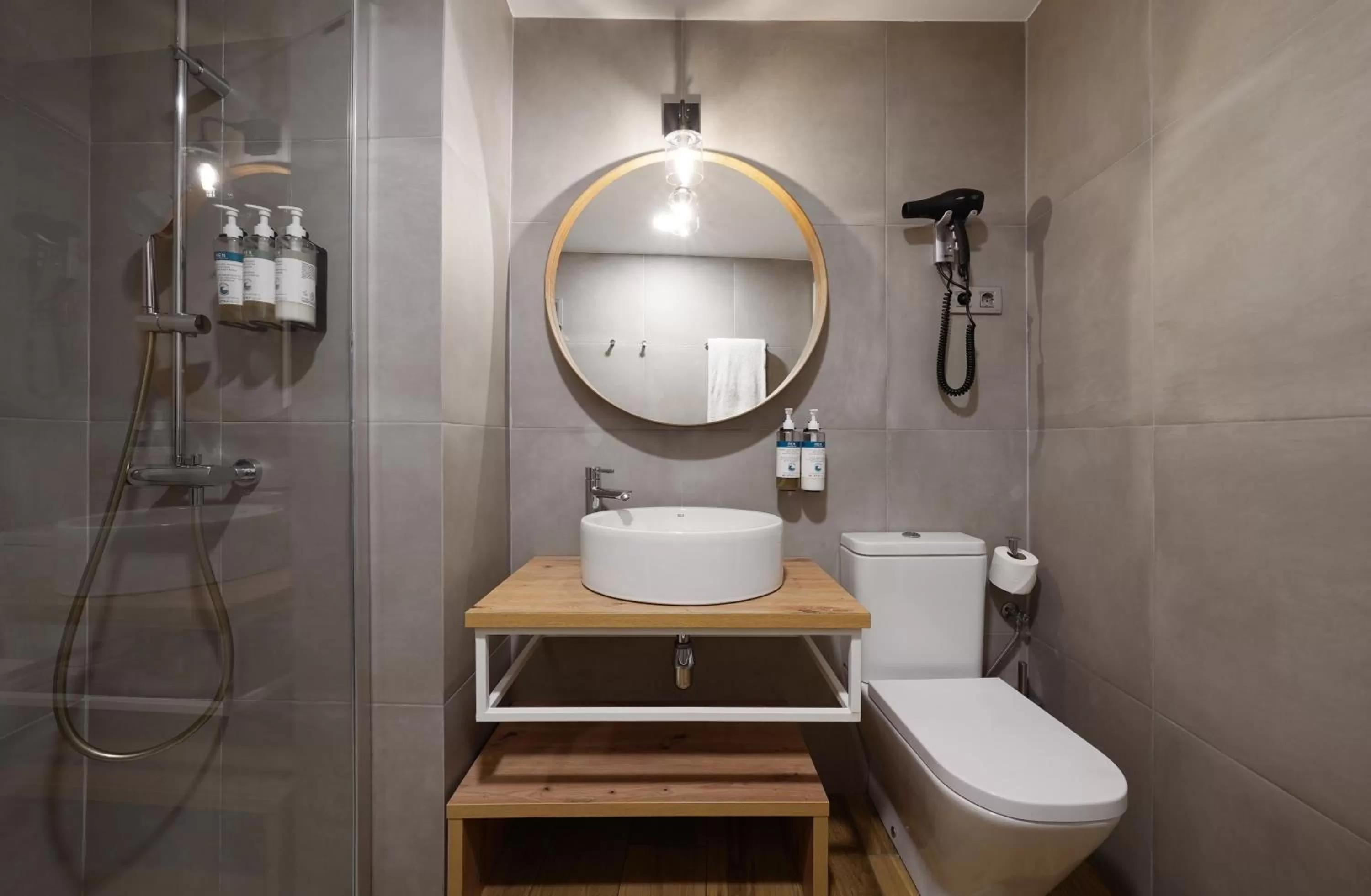 Bathroom in Numa Barcelona Brio