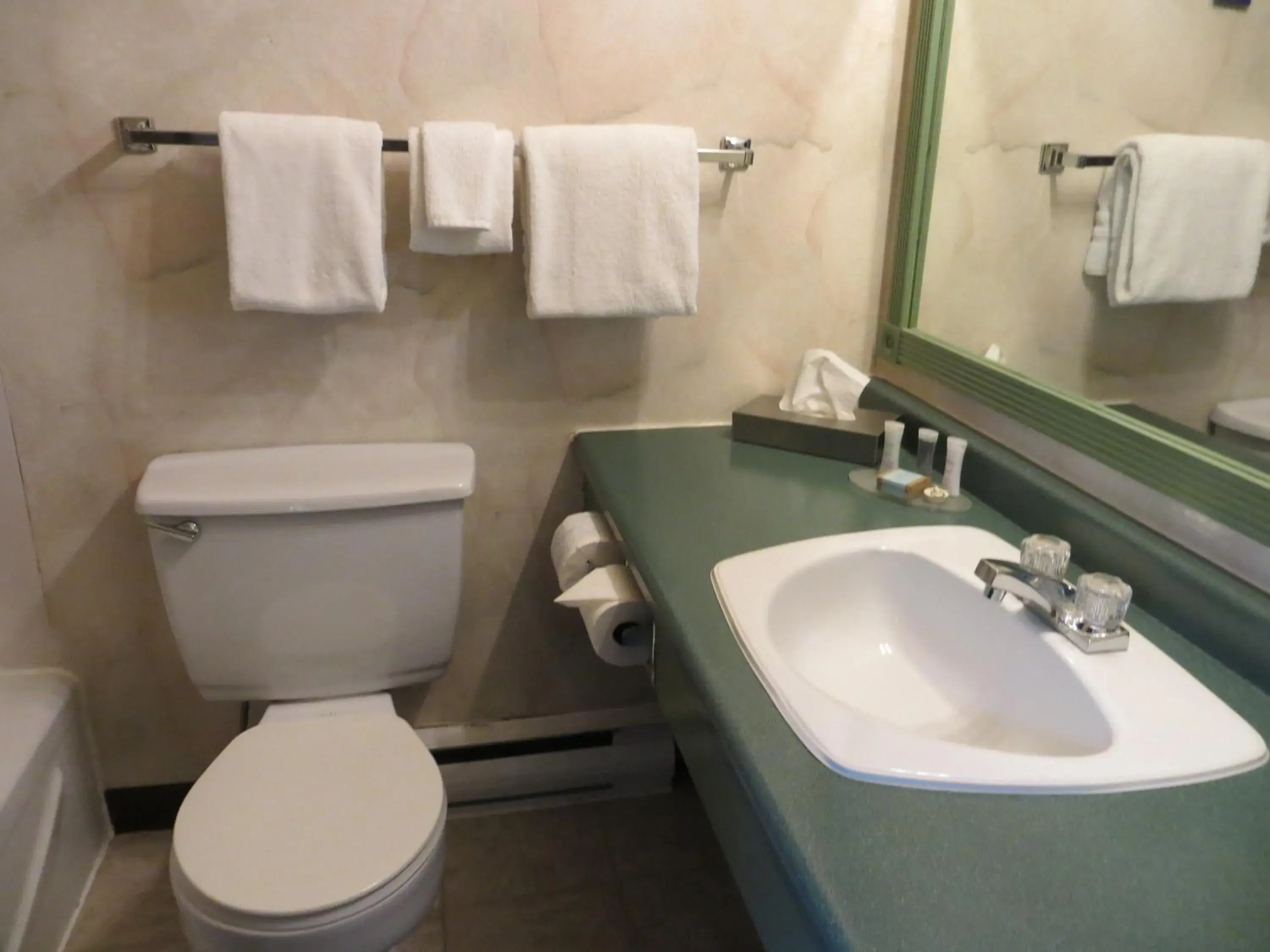 Bathroom in Travelodge by Wyndham Hope