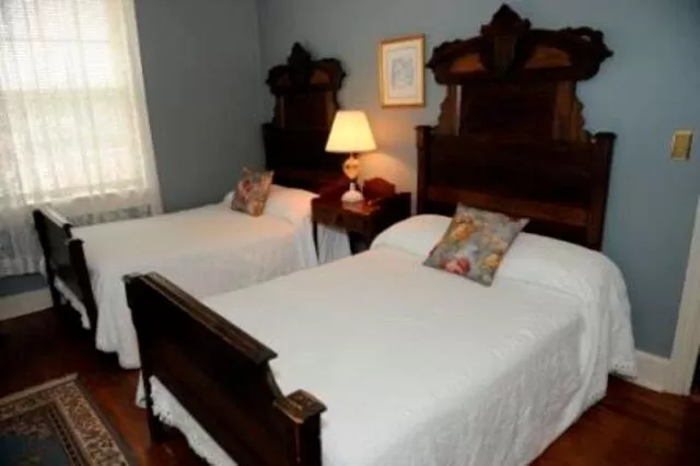 Bedroom, Bed in Inn at the Old Silk Mill