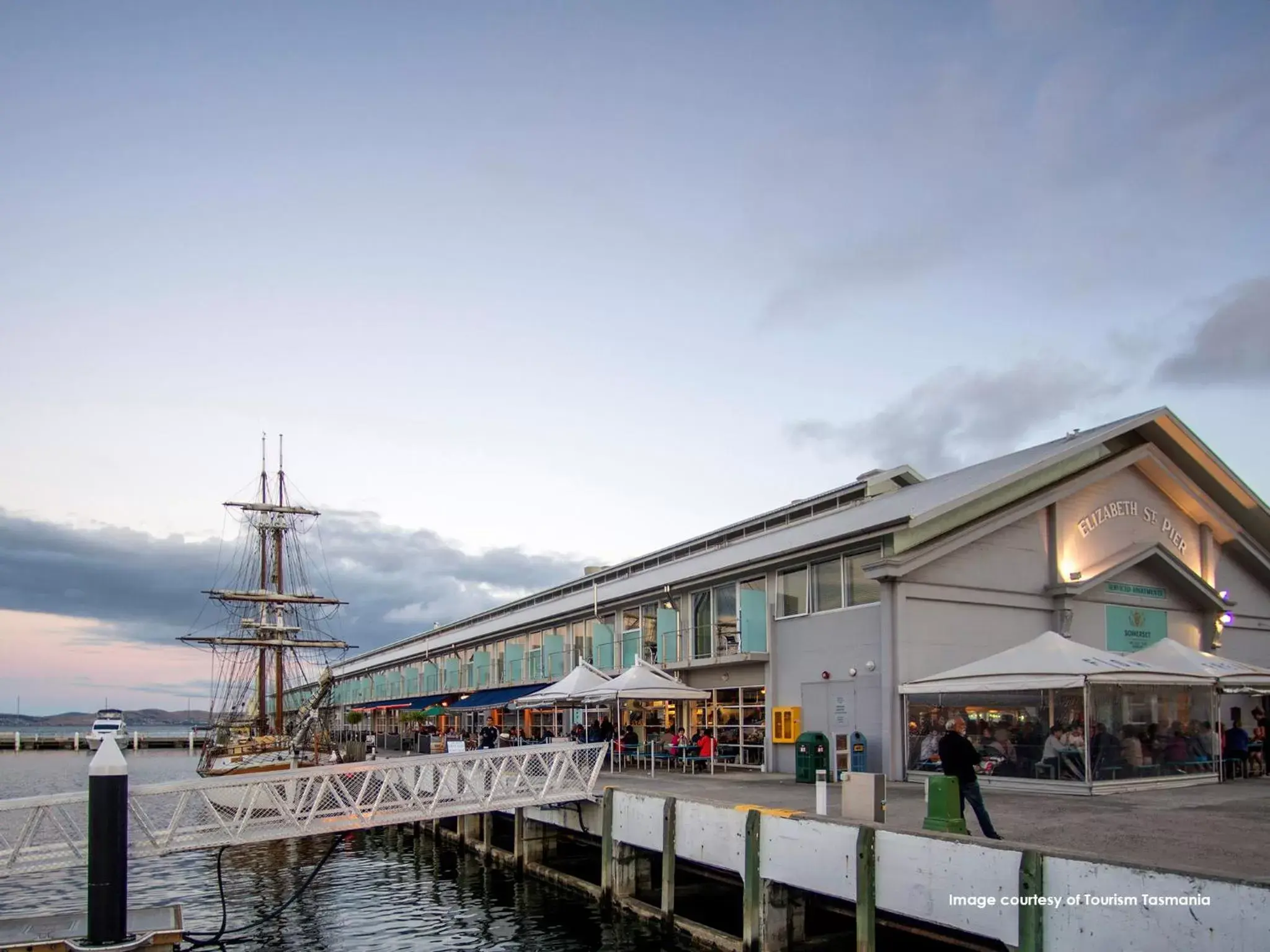 Facade/entrance, Property Building in Somerset on the Pier Hobart