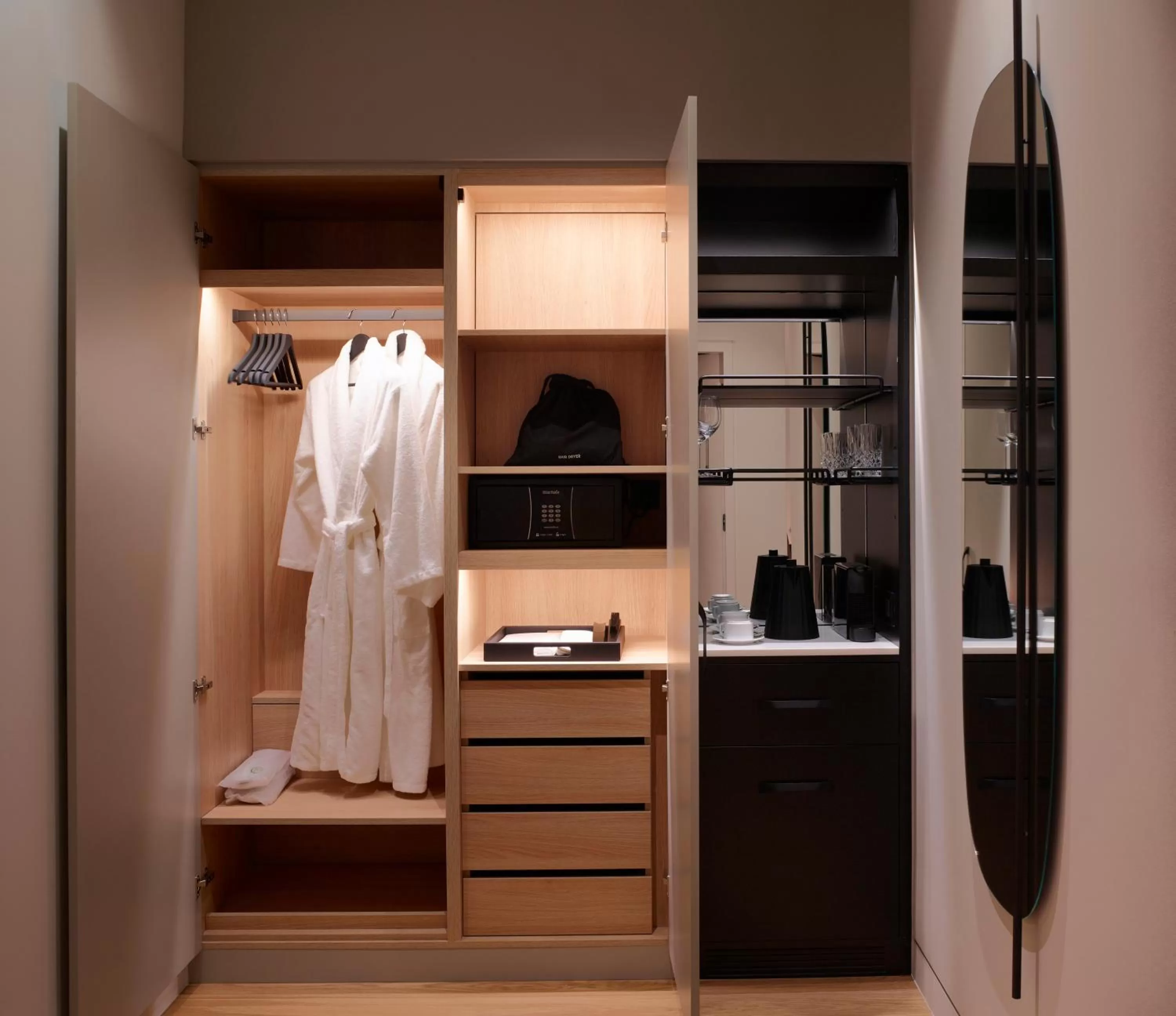 wardrobe in xenodocheio Milos