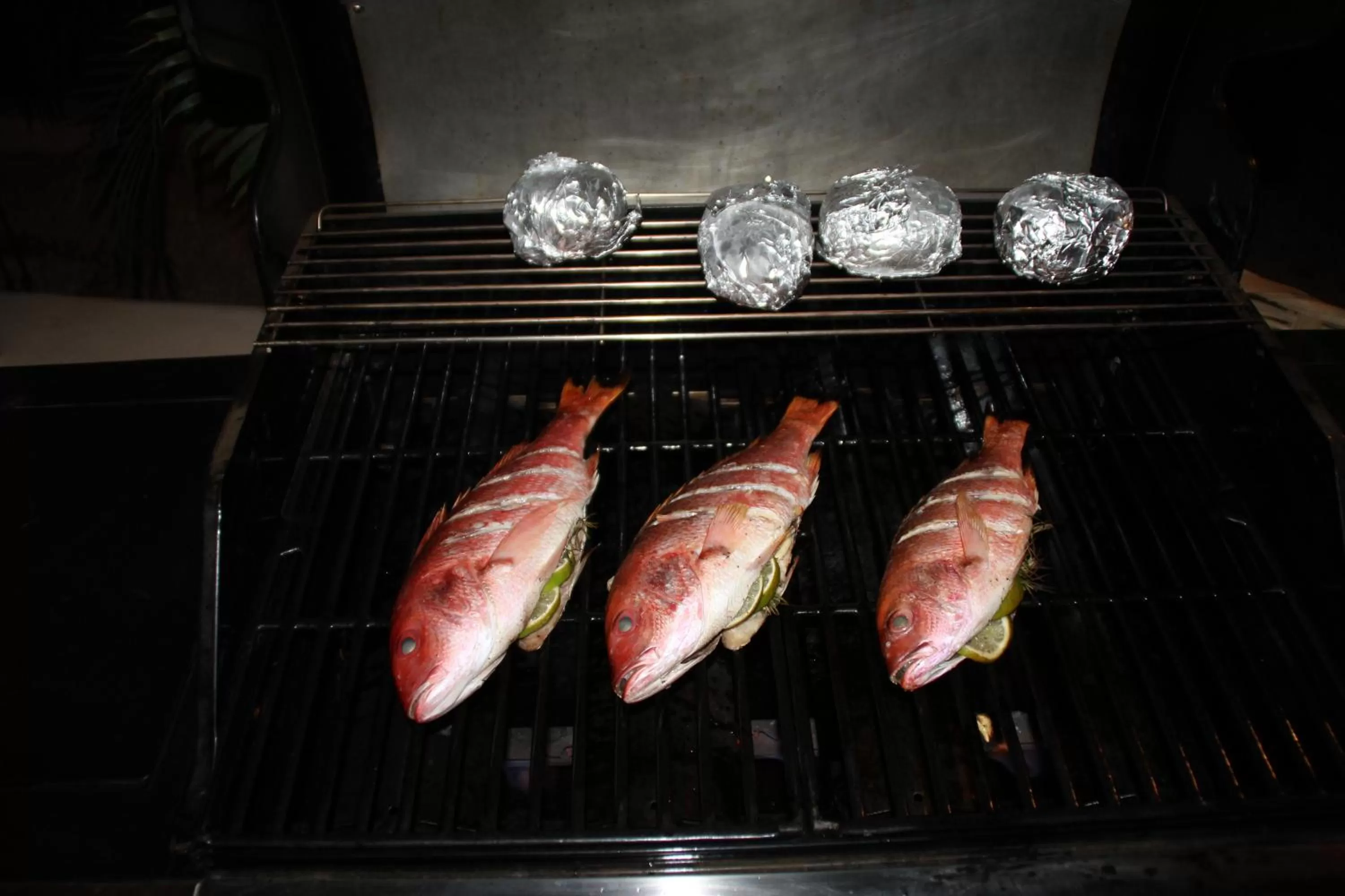 Dining area, BBQ Facilities in The Beach Bungalows - Yoga and Surf Hotel - Adults Only