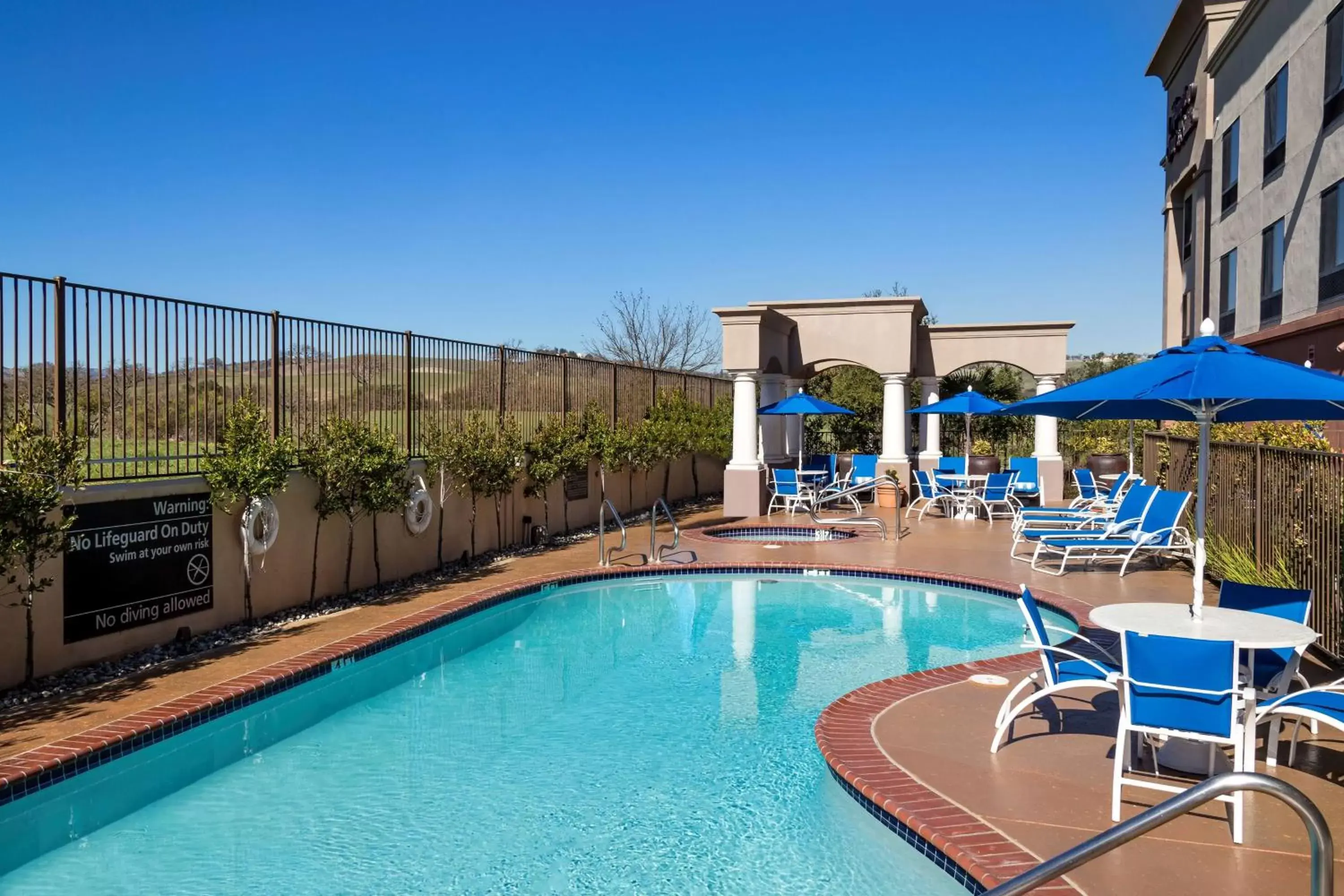 Pool view, Swimming Pool in Hampton Inn & Suites Paso Robles