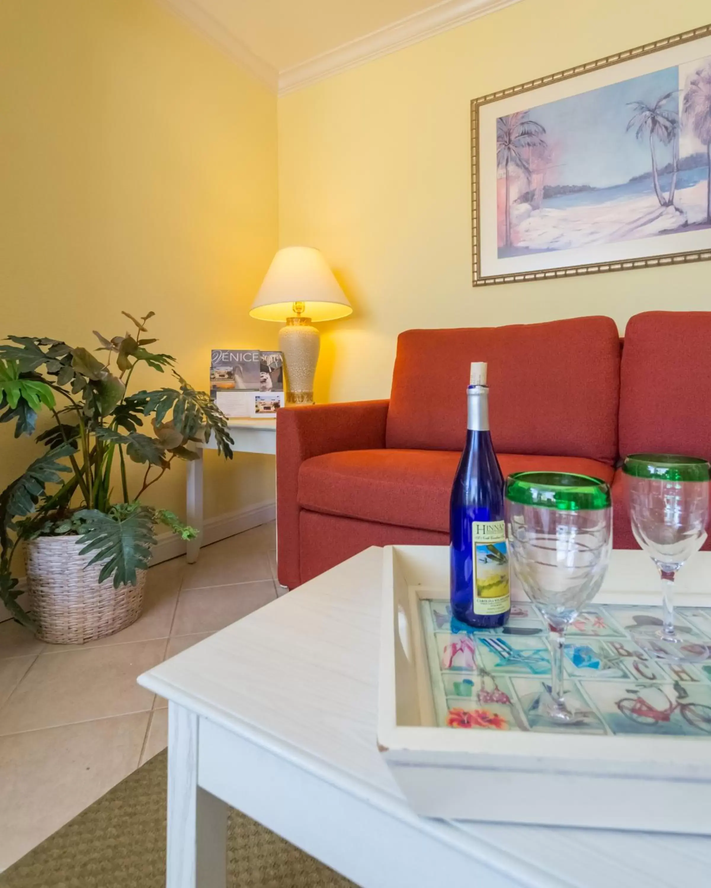 Alcoholic drinks, Seating Area in Inn at the Beach-Venice Florida