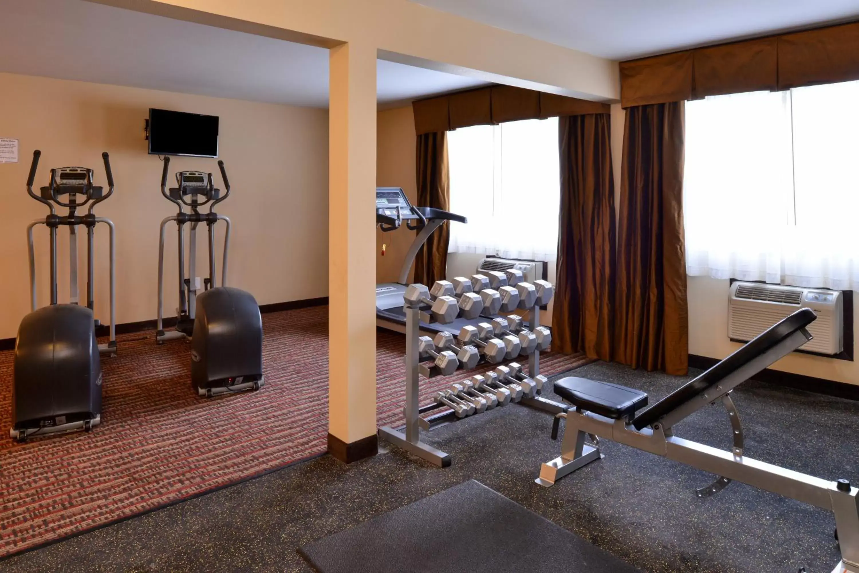 Fitness centre/facilities, Fitness Center/Facilities in Quality Inn & Suites Tacoma - Seattle