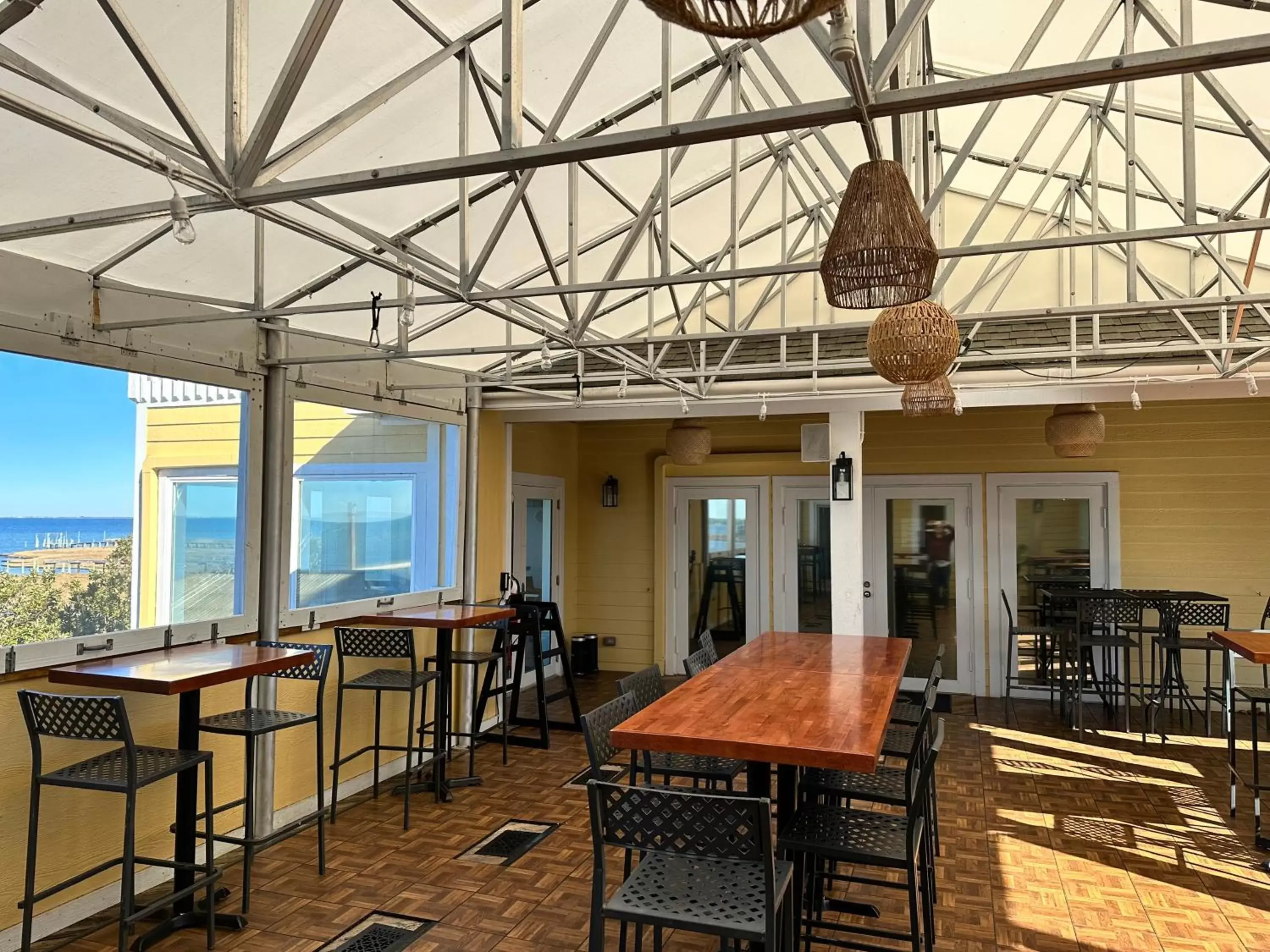 Restaurant/Places to Eat in The Inn on Pamlico Sound