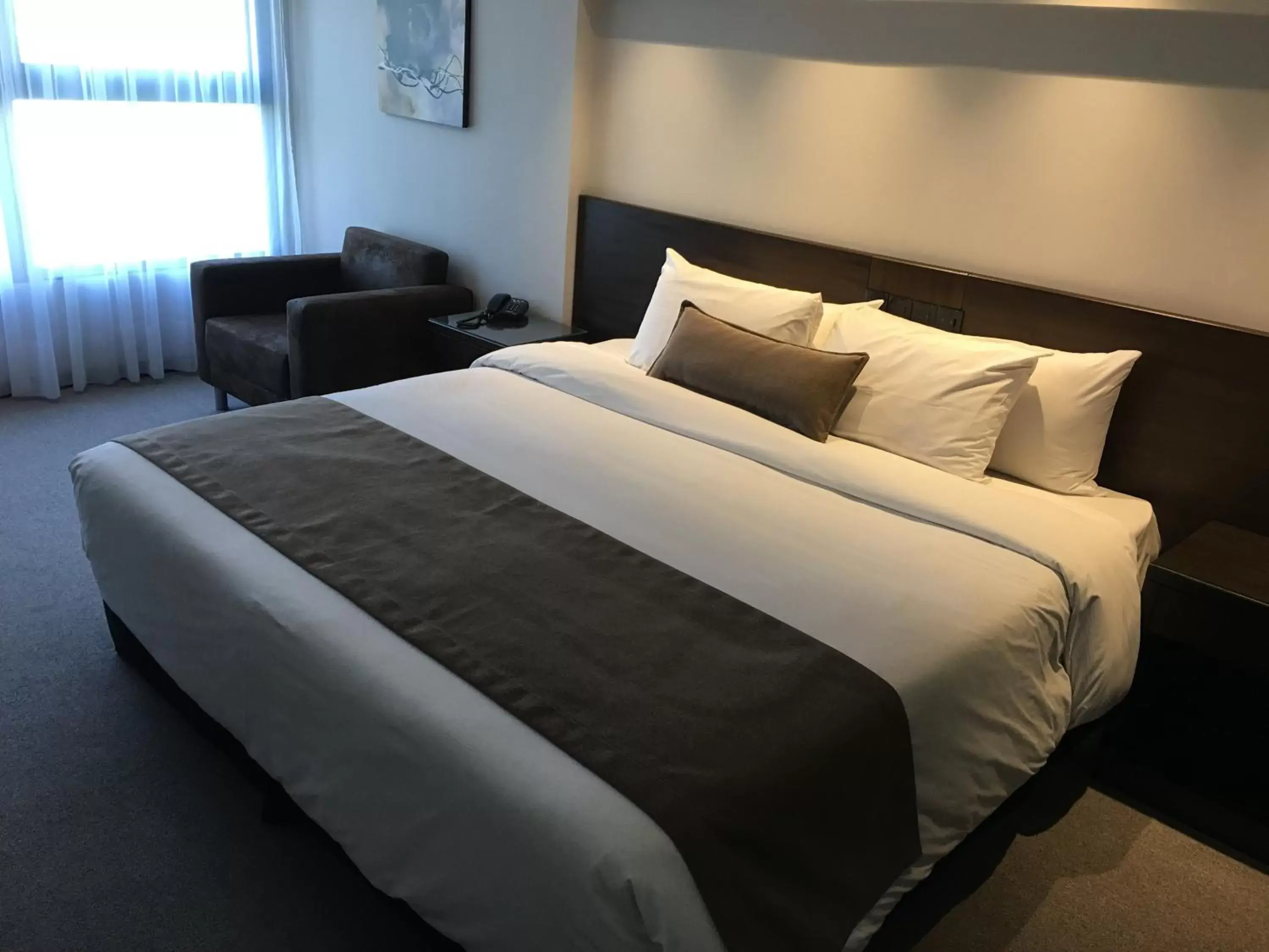 Photo of the whole room, Bed in Crystal Tower