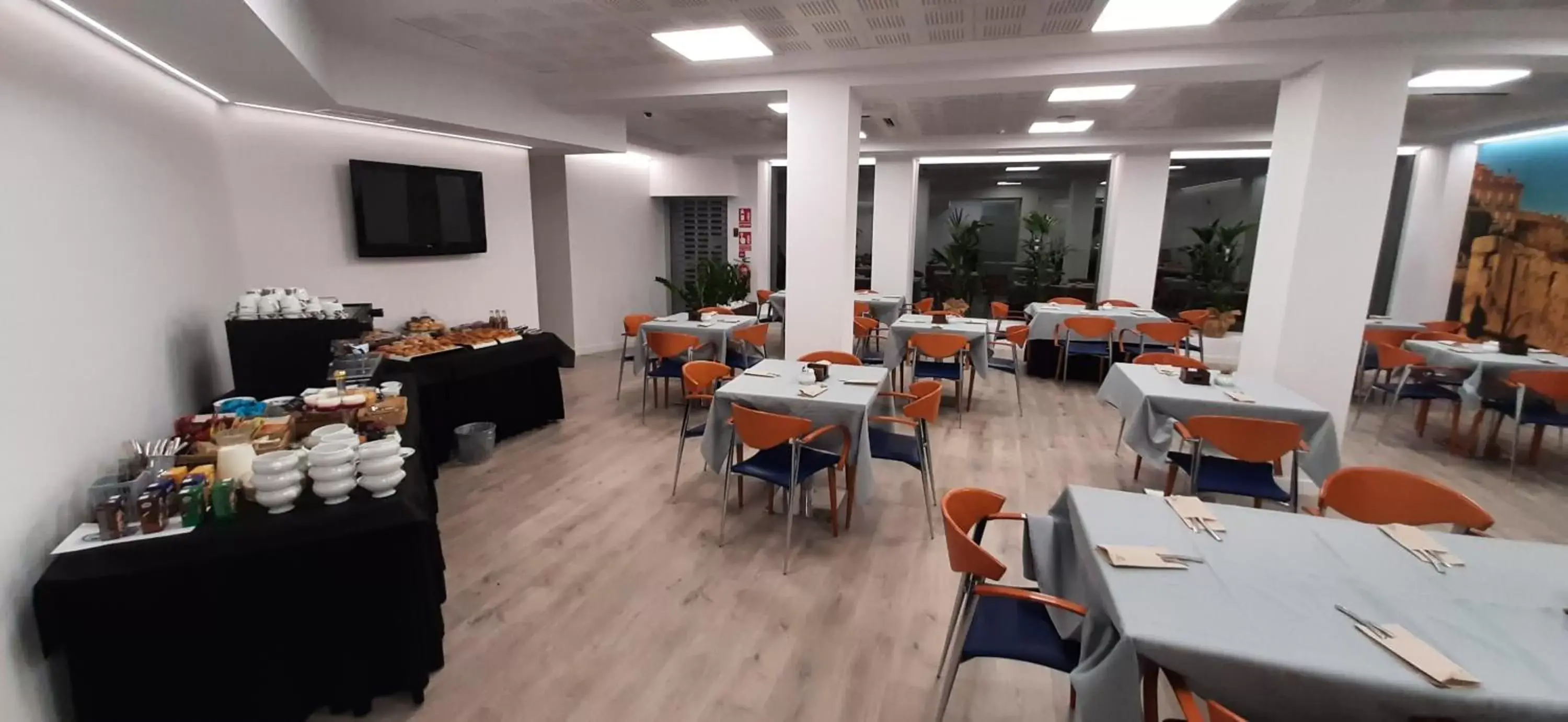 Buffet breakfast in Hotel Azahar Buffet breakfast in Hotel Azahar